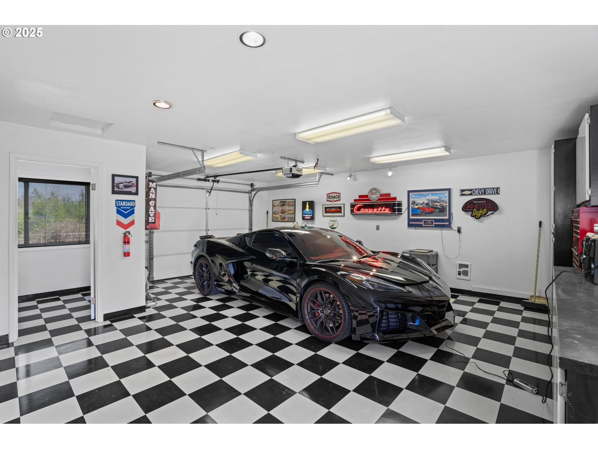 property viewer photo 42