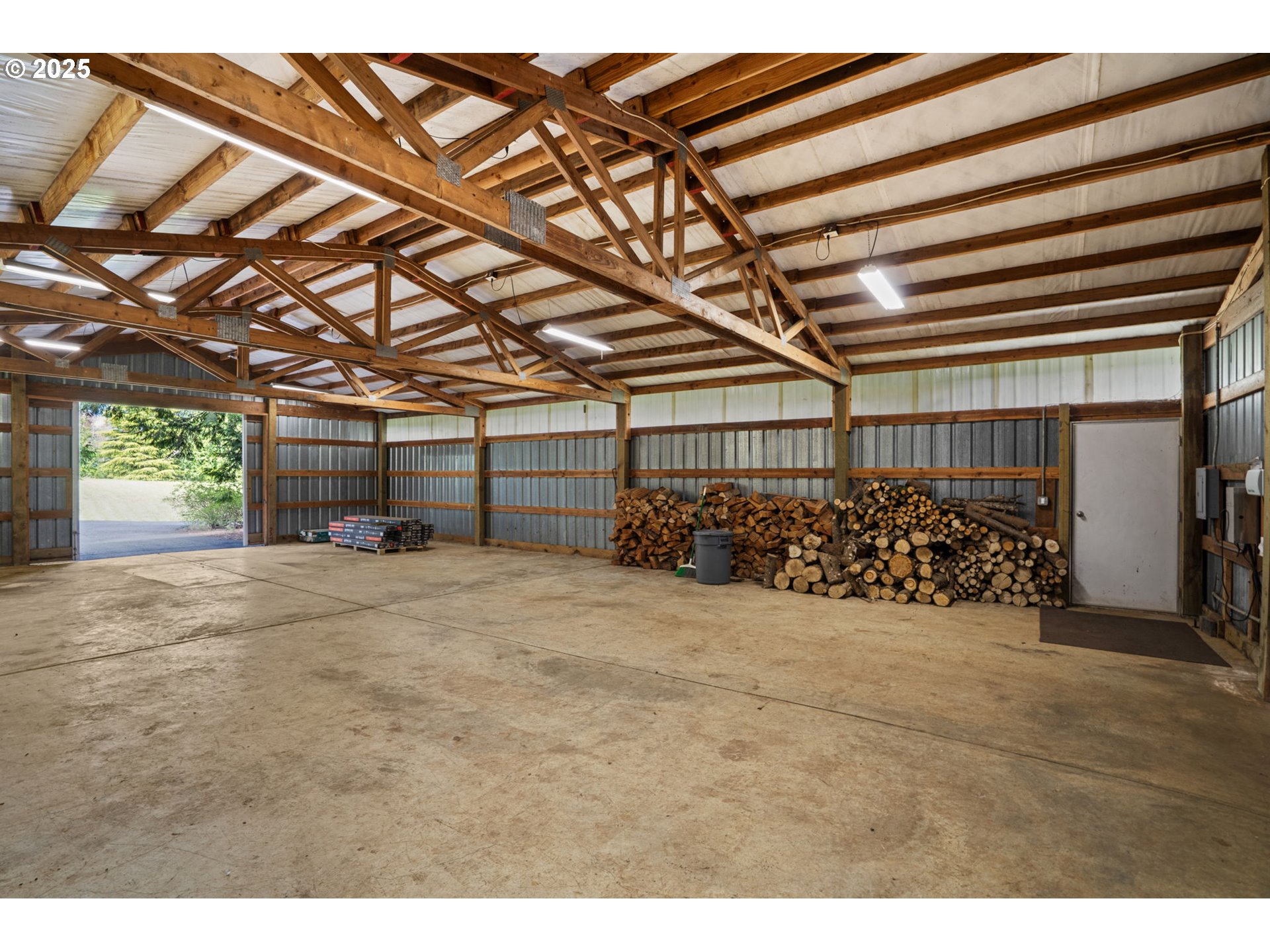 property viewer photo 45