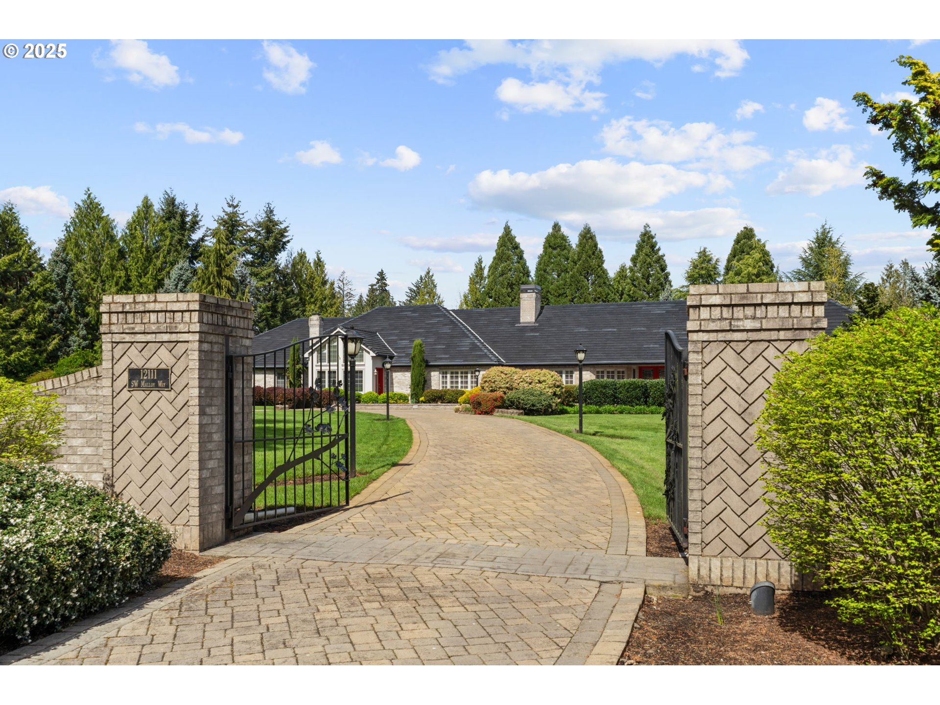 property viewer photo 47