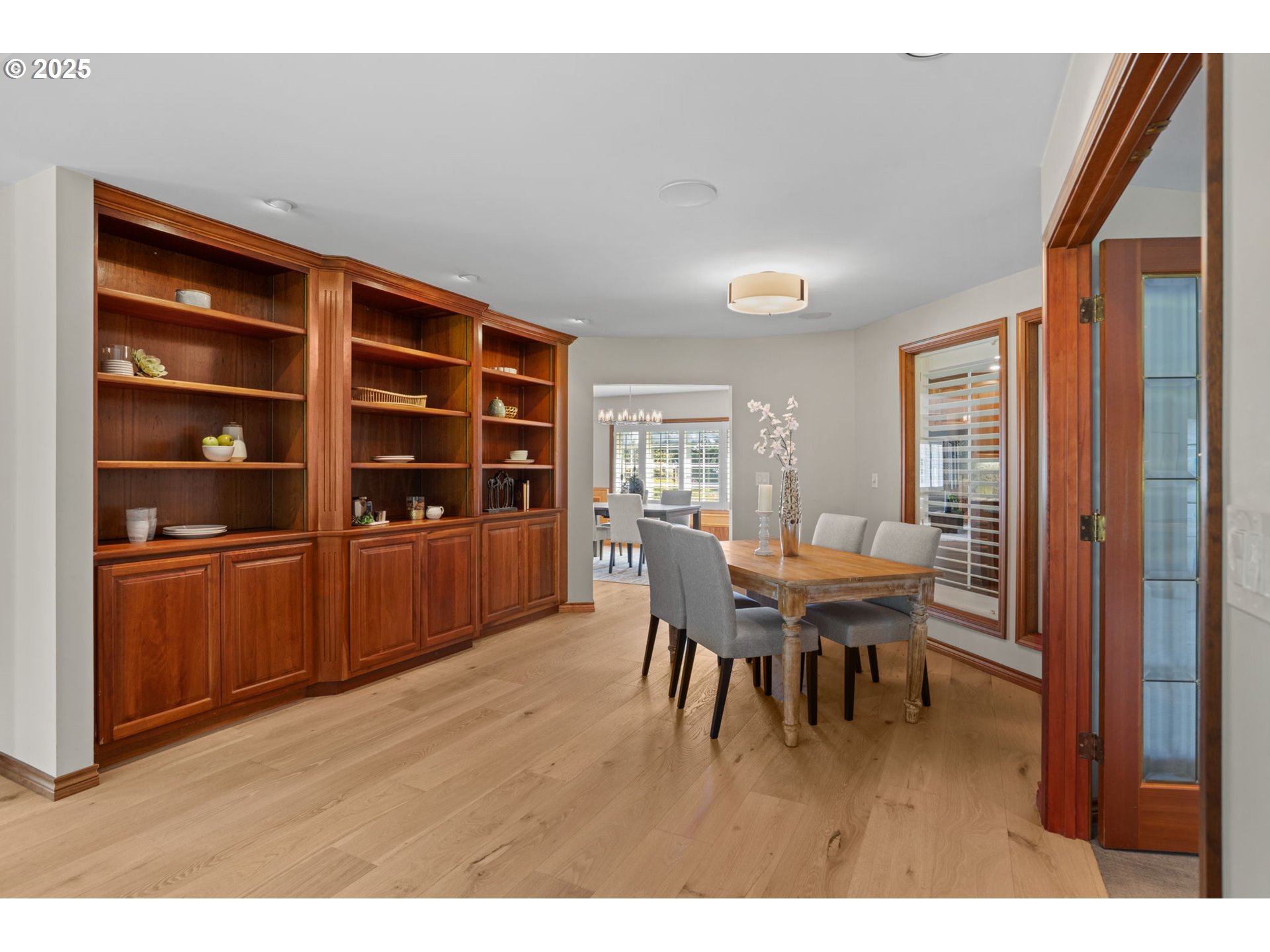 property viewer photo 9