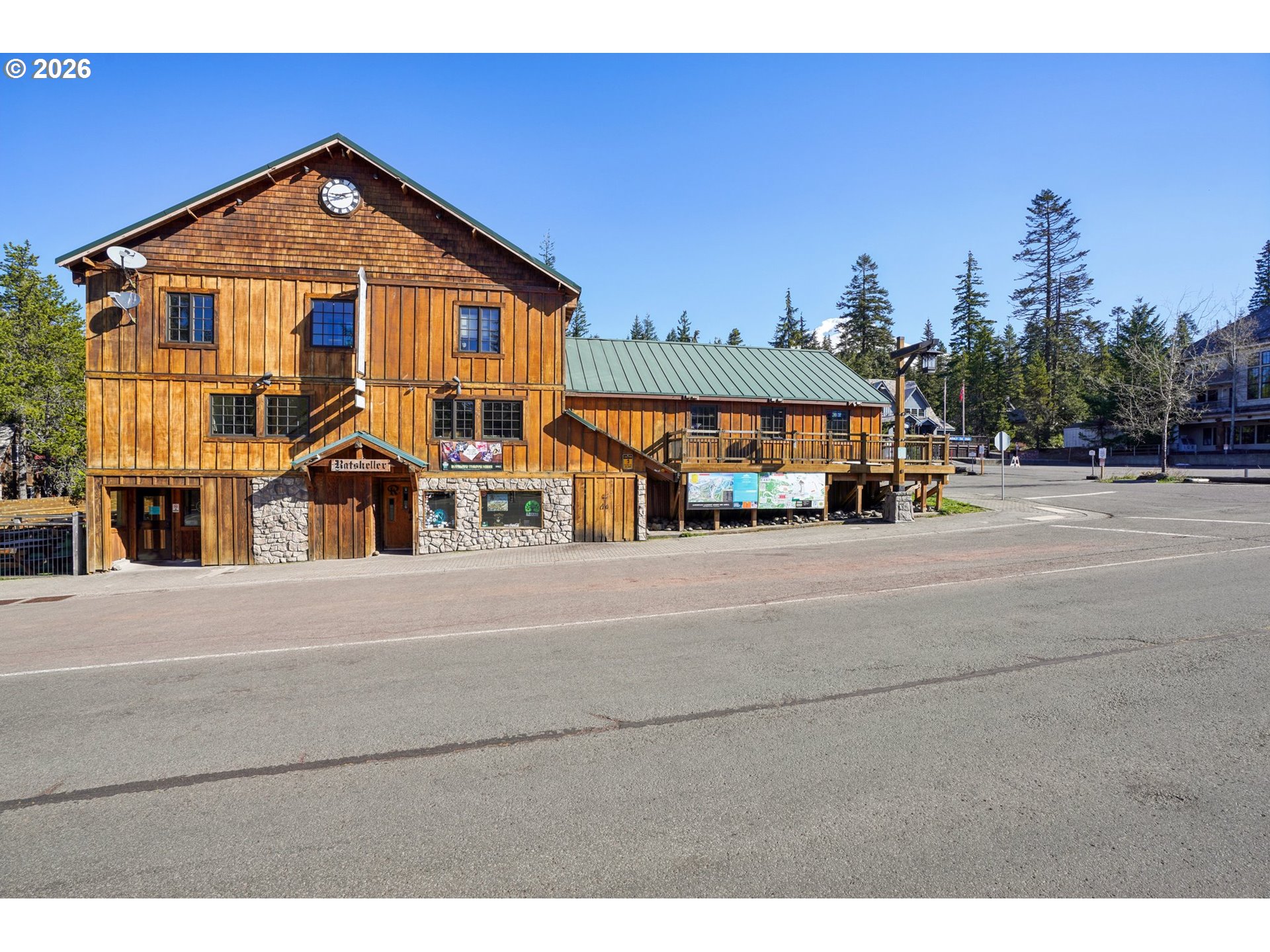 main property photo 25