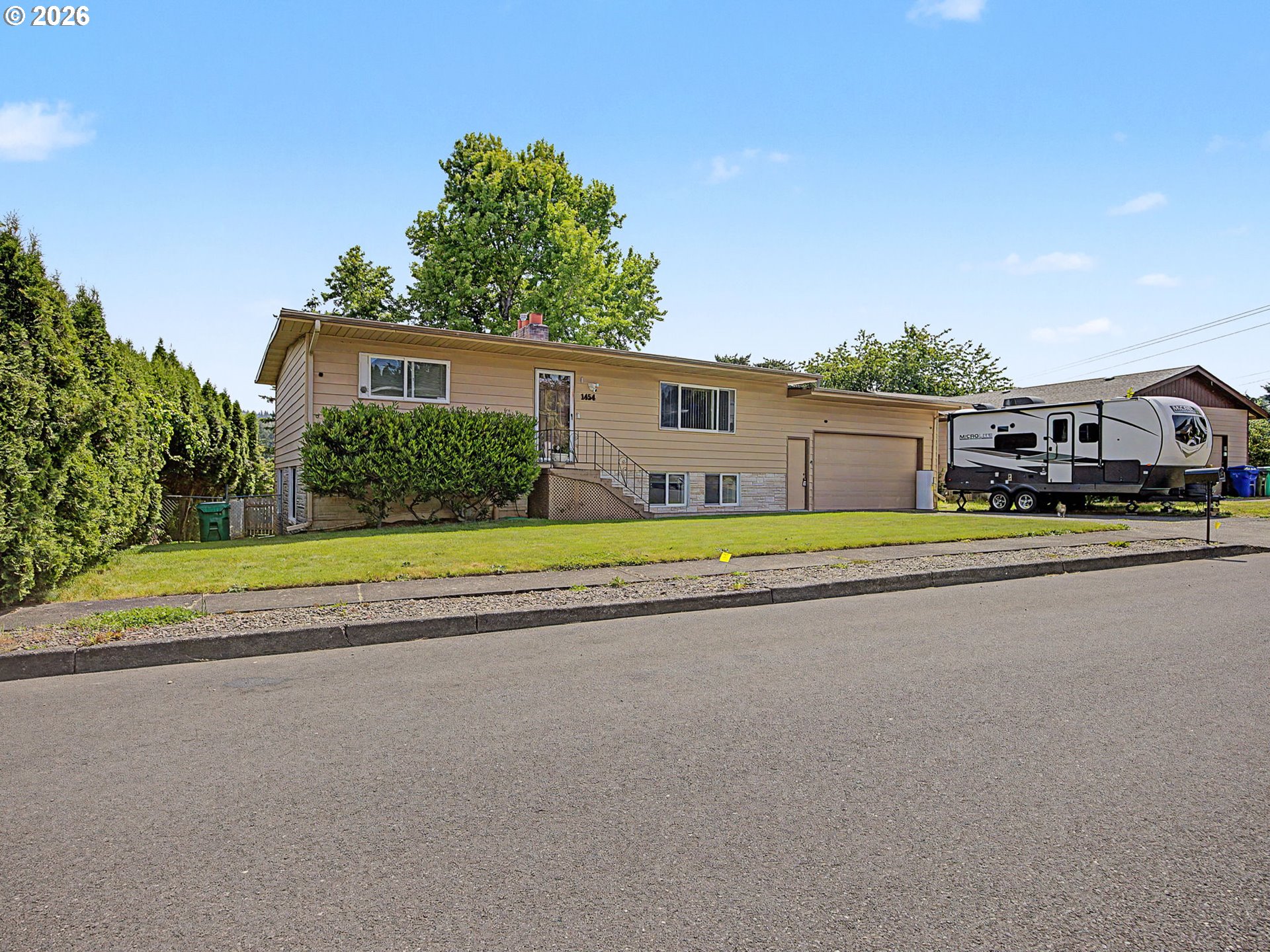 main property photo 41