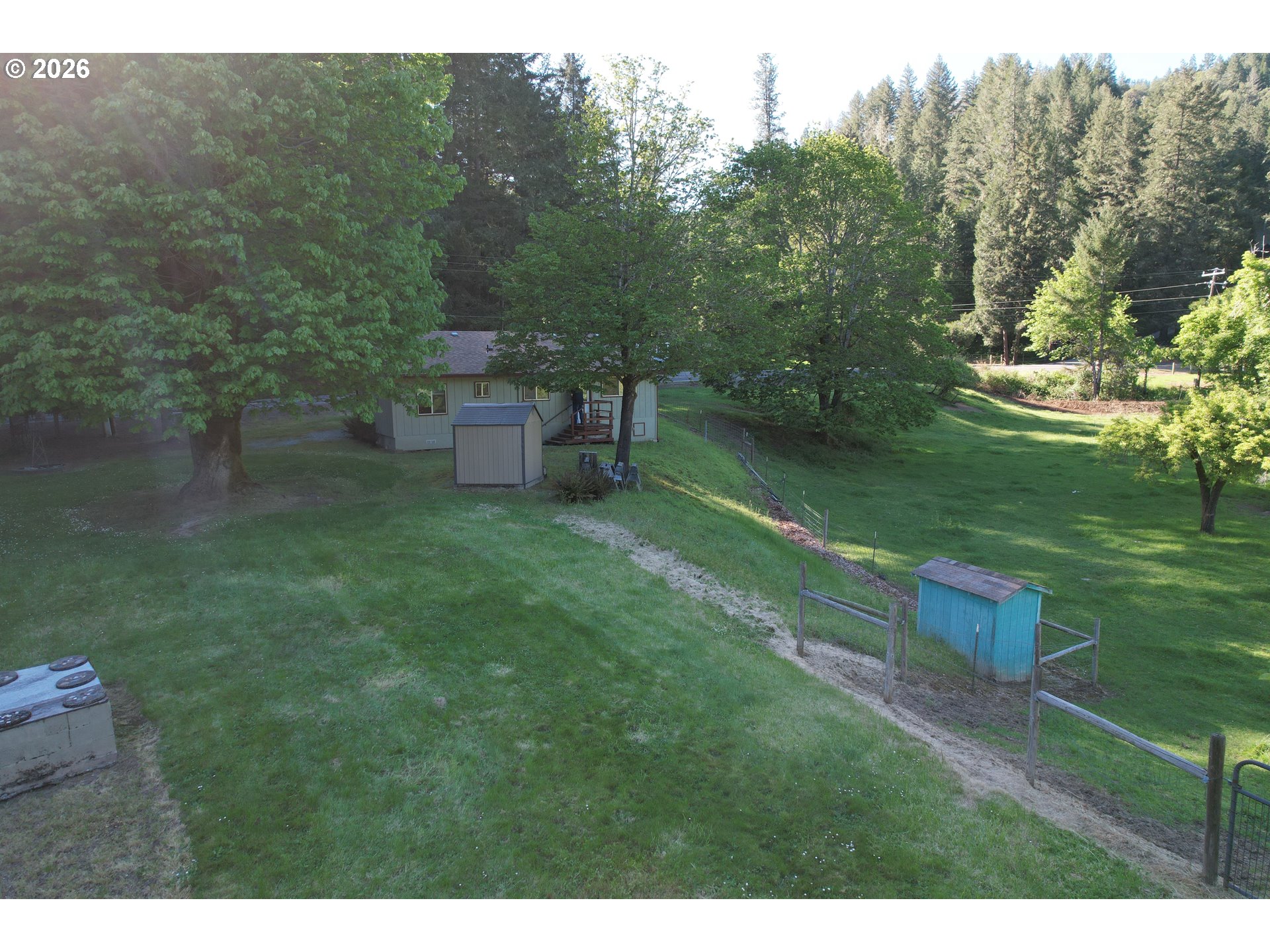 main property photo 14