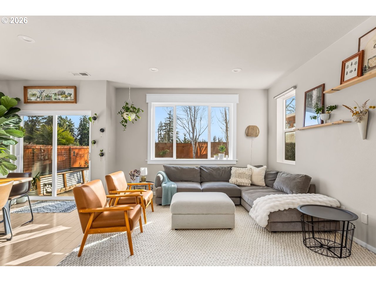 property viewer photo 10