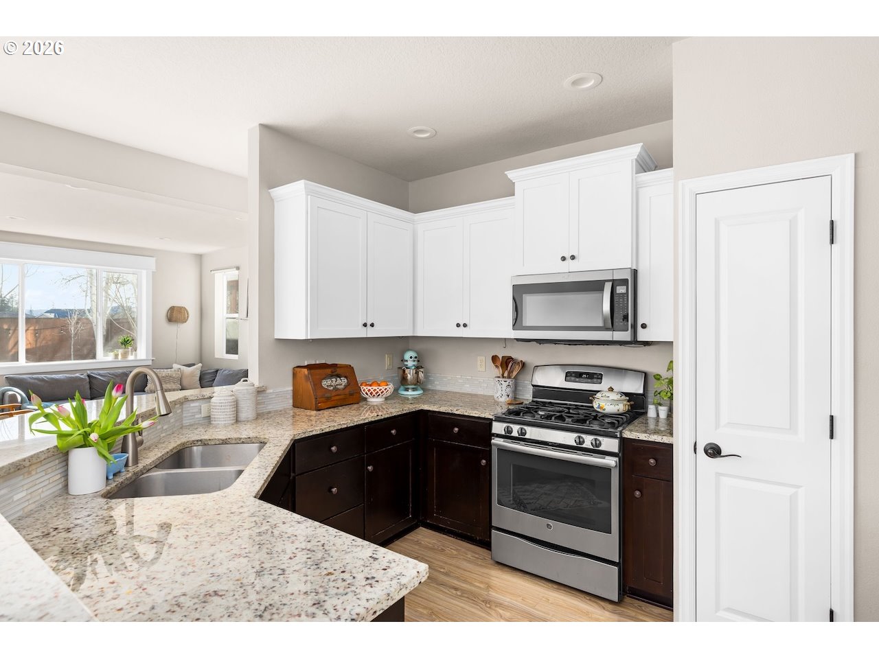 property viewer photo 13