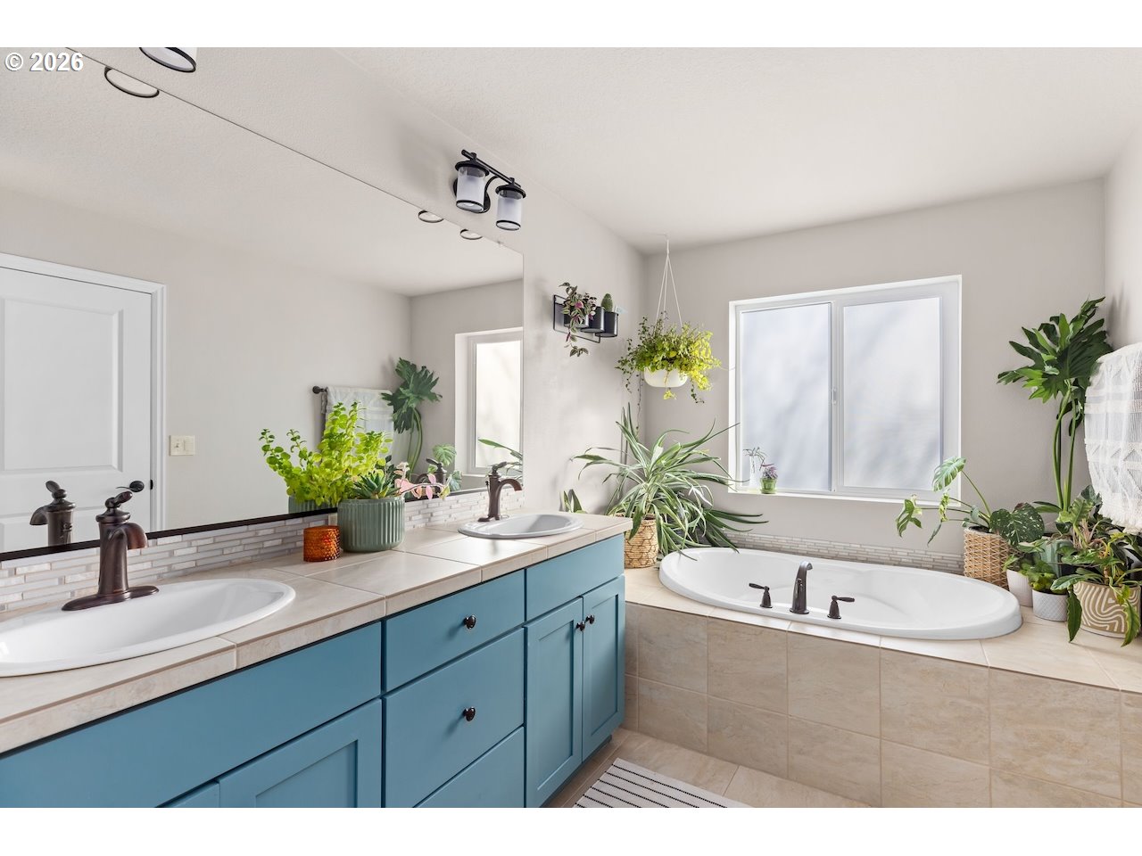 property viewer photo 20