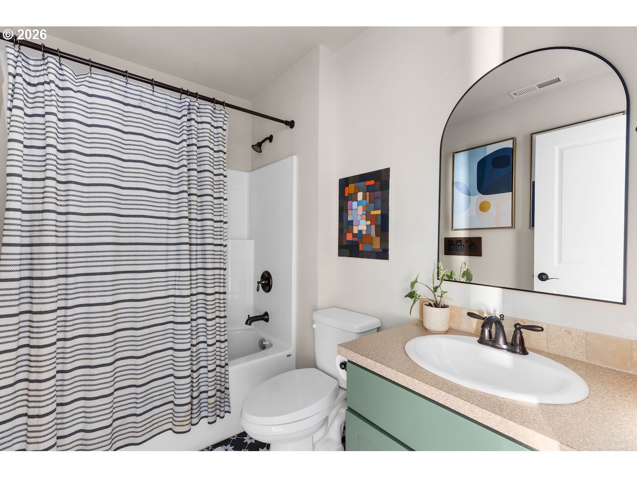 property viewer photo 23