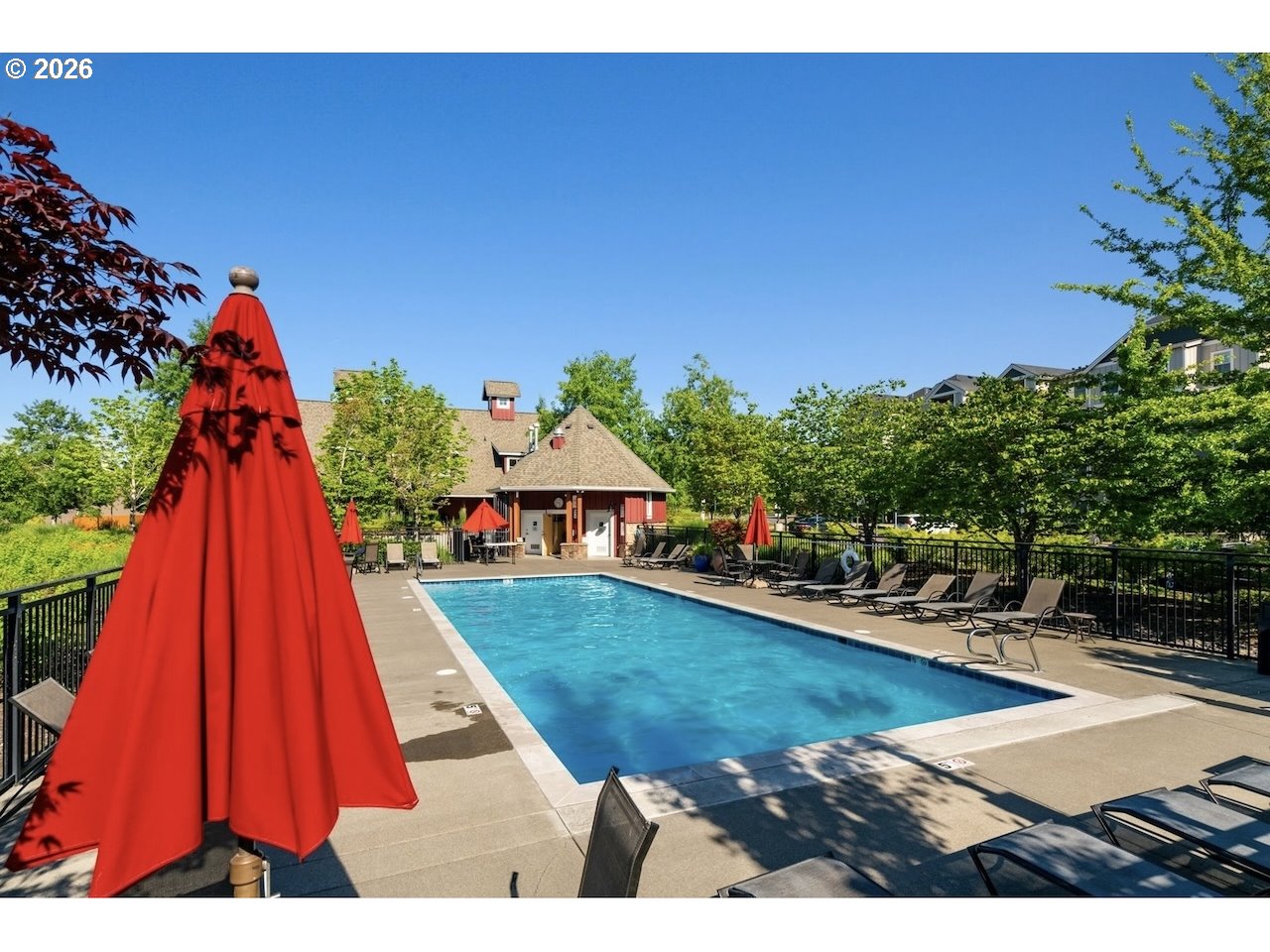 property viewer photo 4