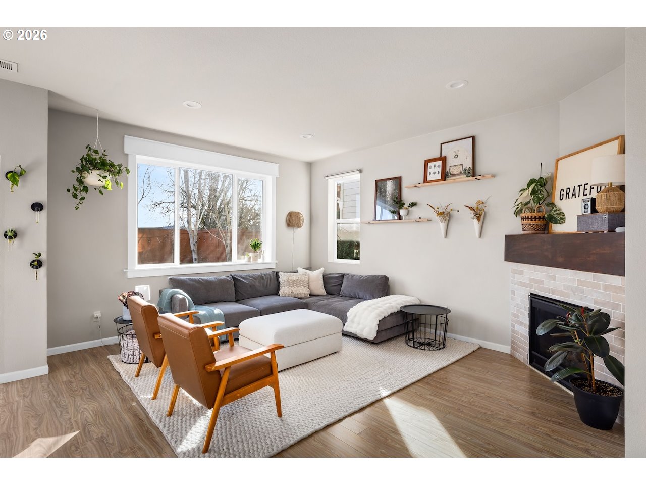 property viewer photo 7