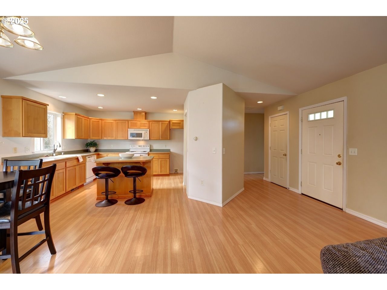 property viewer photo 11