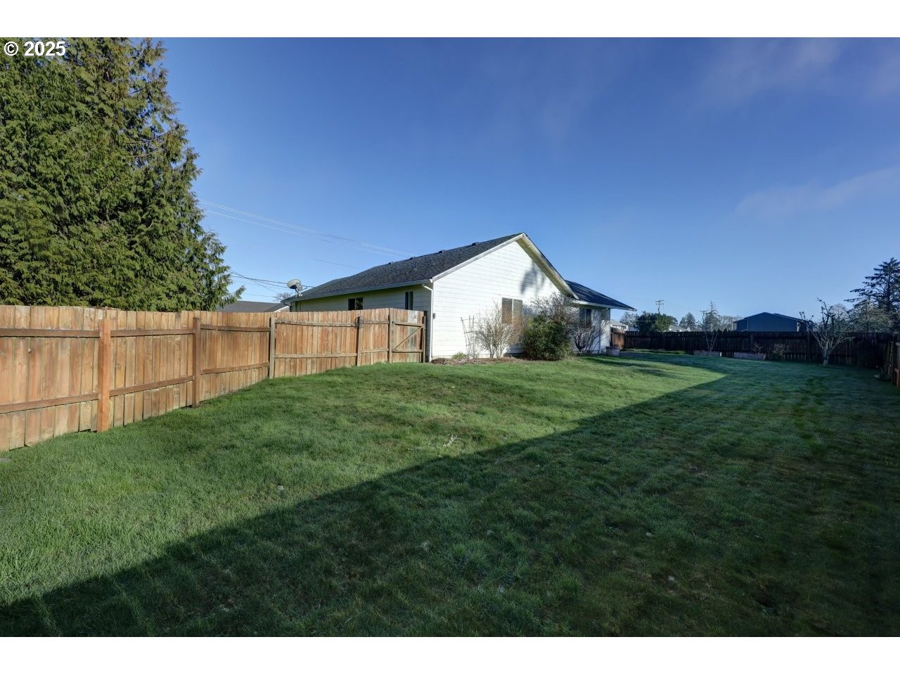 property viewer photo 7