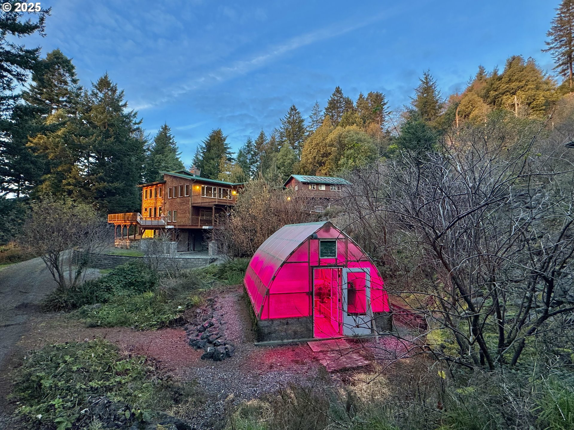 main property photo 38