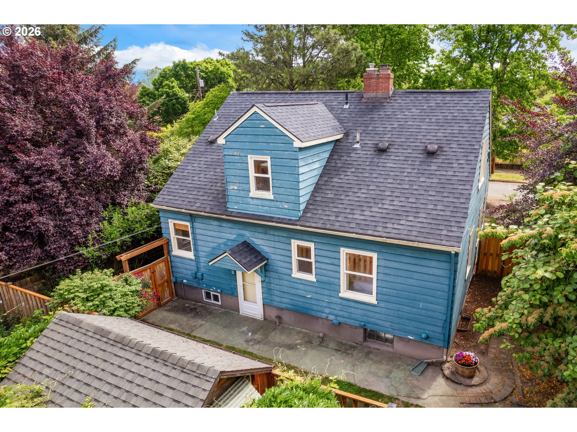 main property photo 35