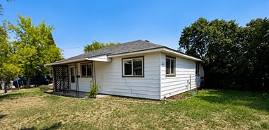 image of property with 3 Bed | 1 Bath | 1,512 Sqft