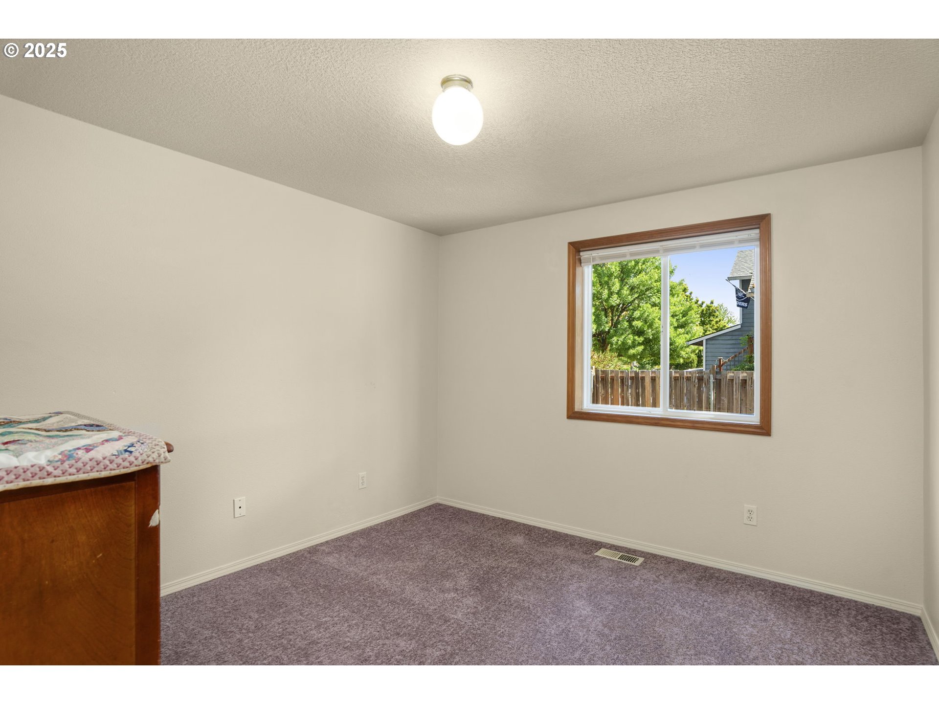 property viewer photo 17