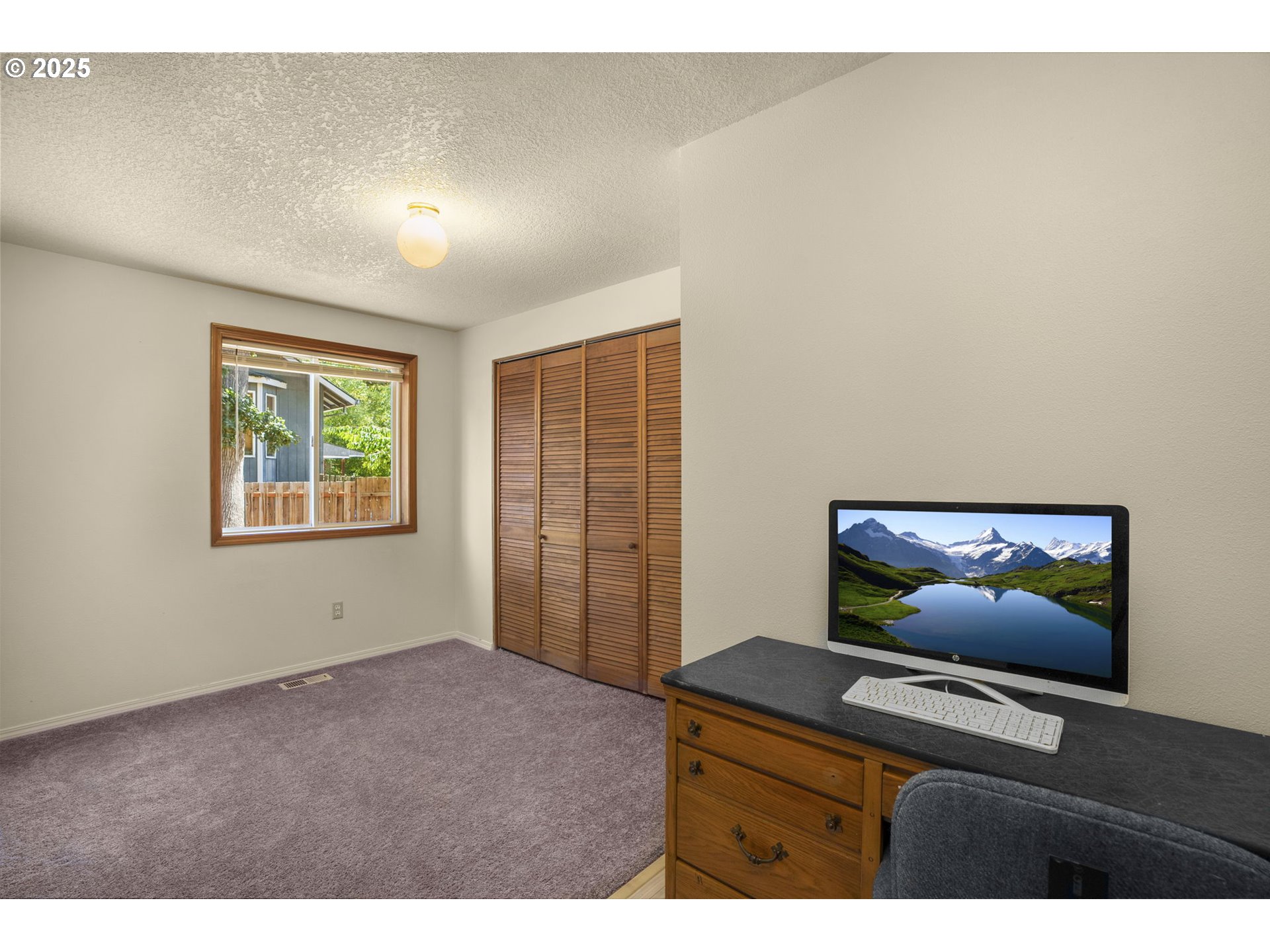 property viewer photo 18