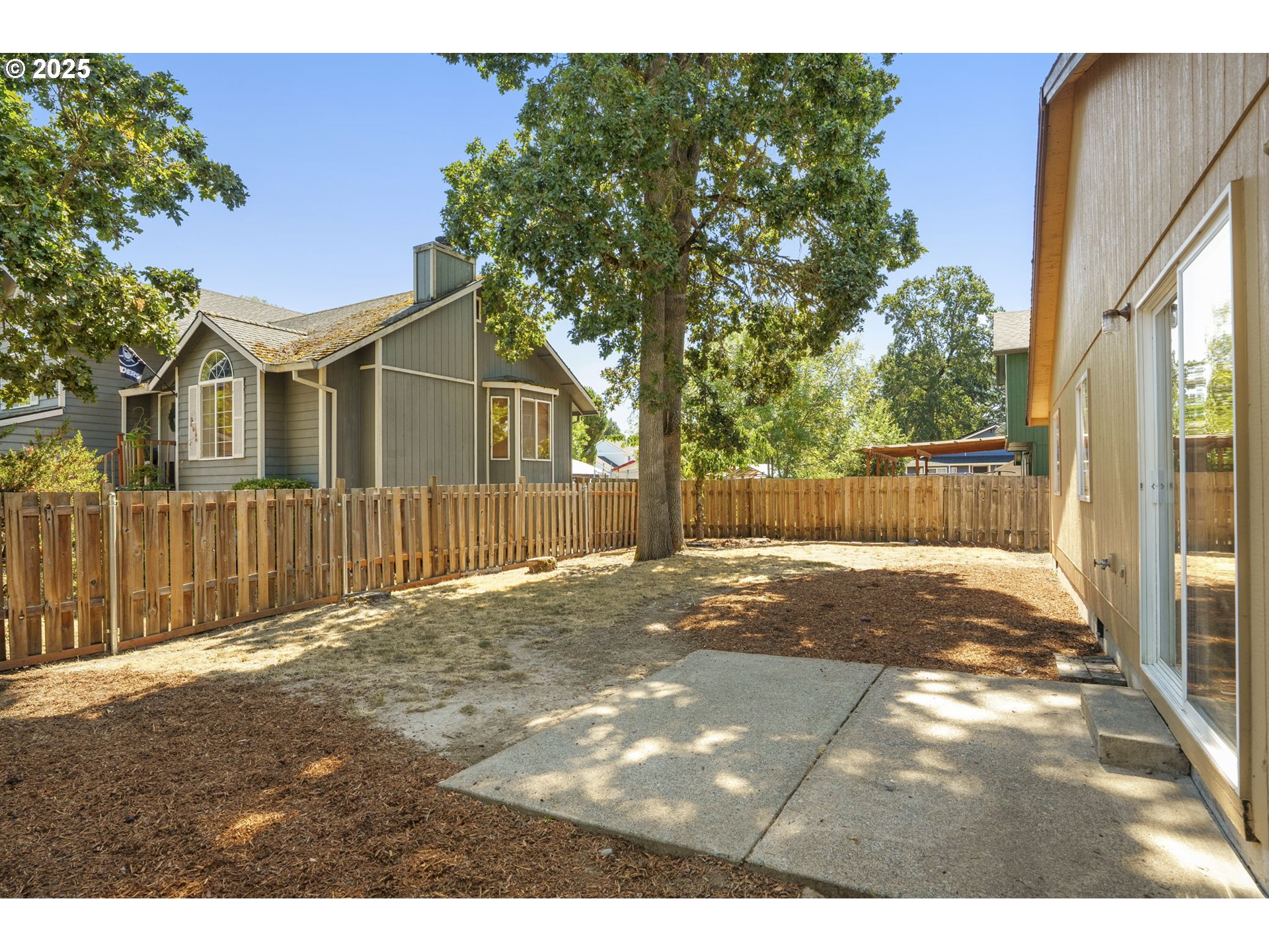 property viewer photo 21