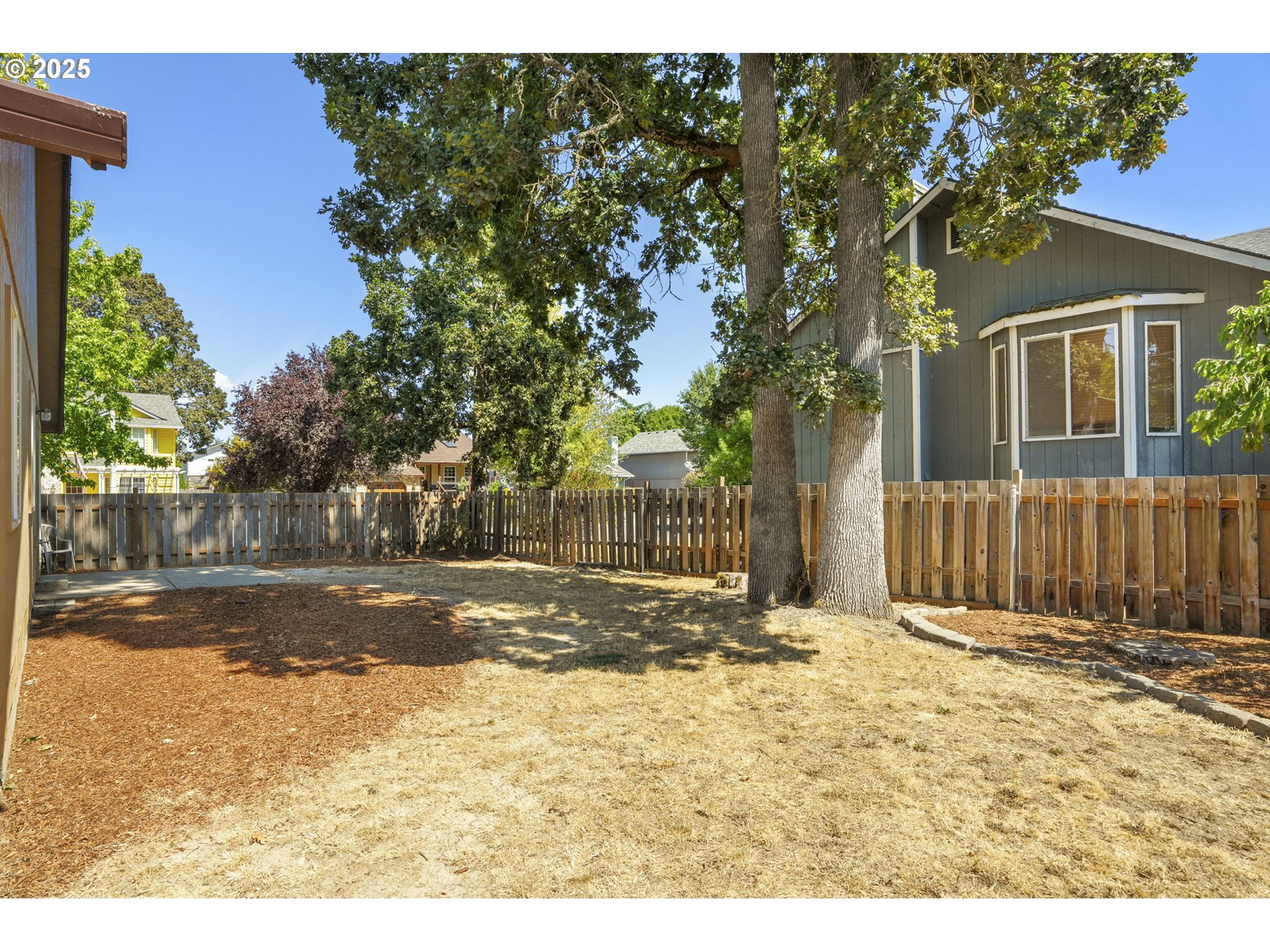 property viewer photo 22