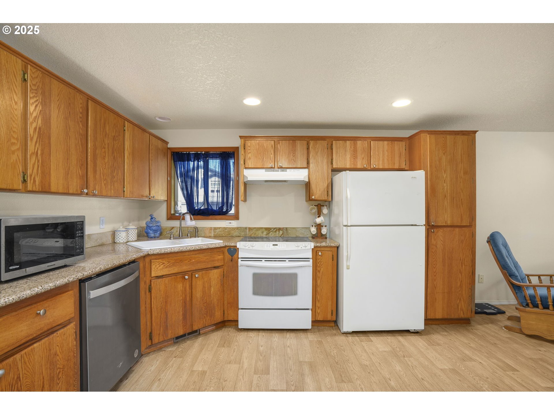 property viewer photo 8