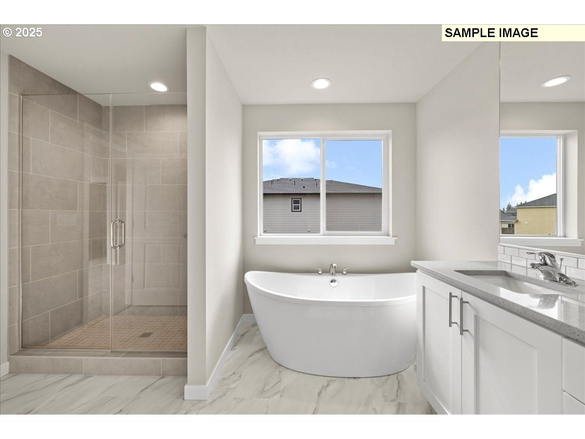 property viewer photo 26