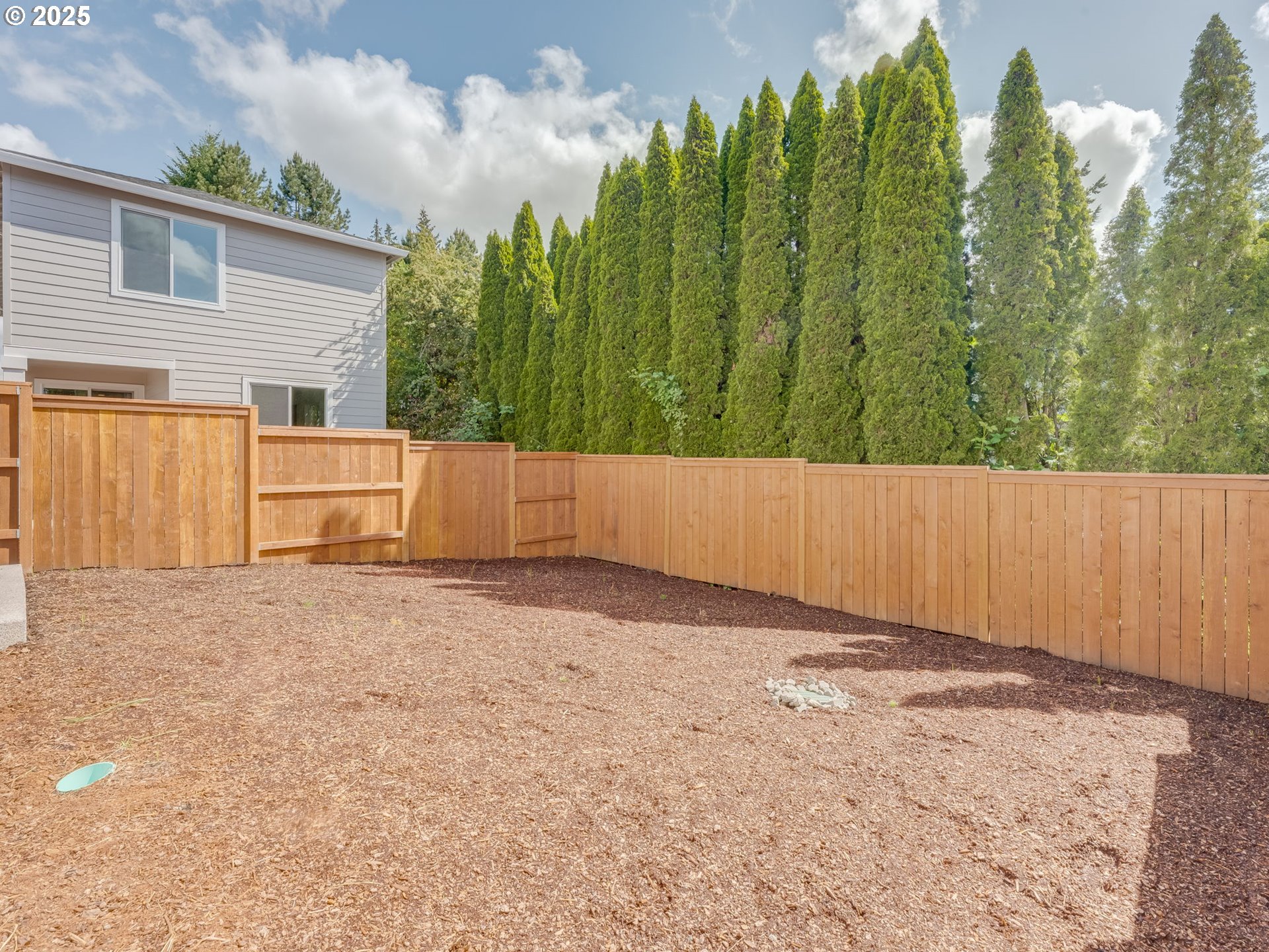property viewer photo 25