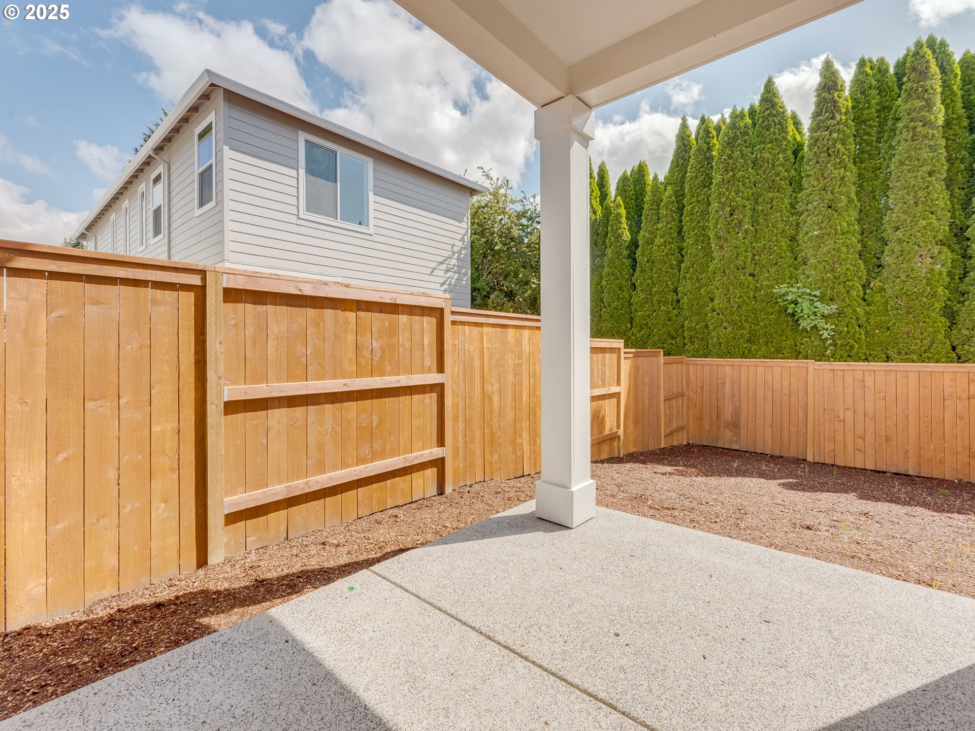 property viewer photo 30