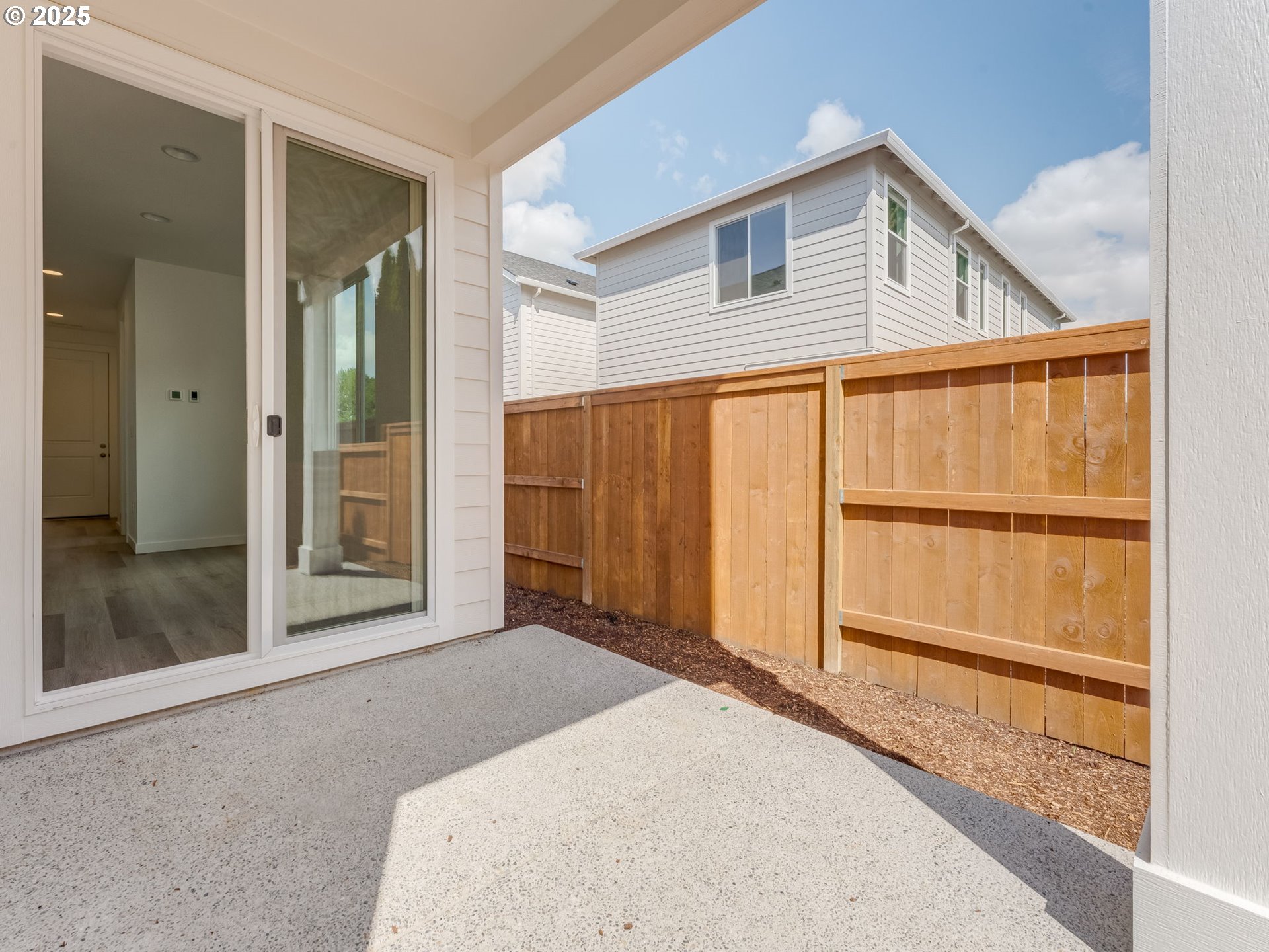 property viewer photo 31
