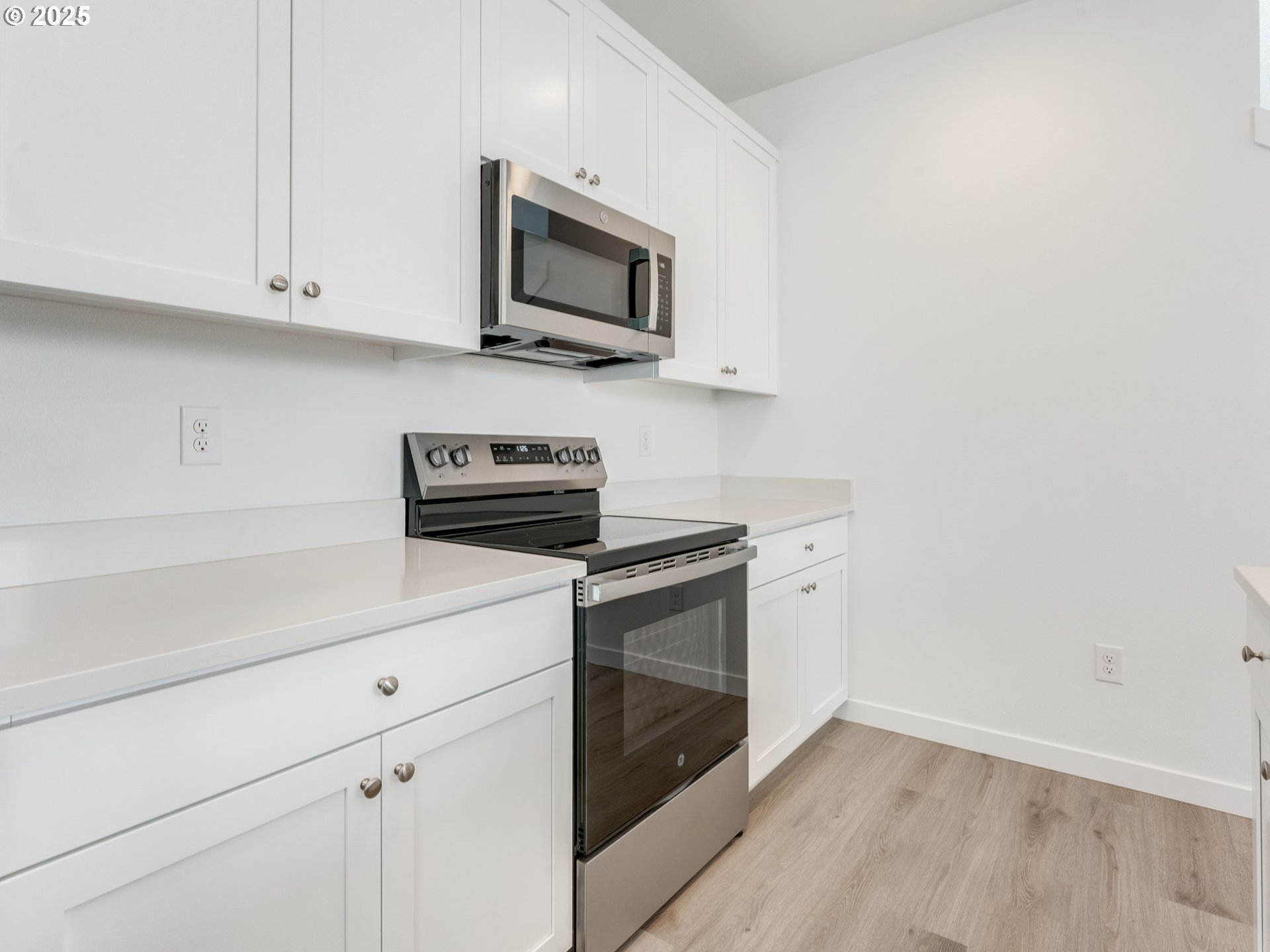 property viewer photo 7