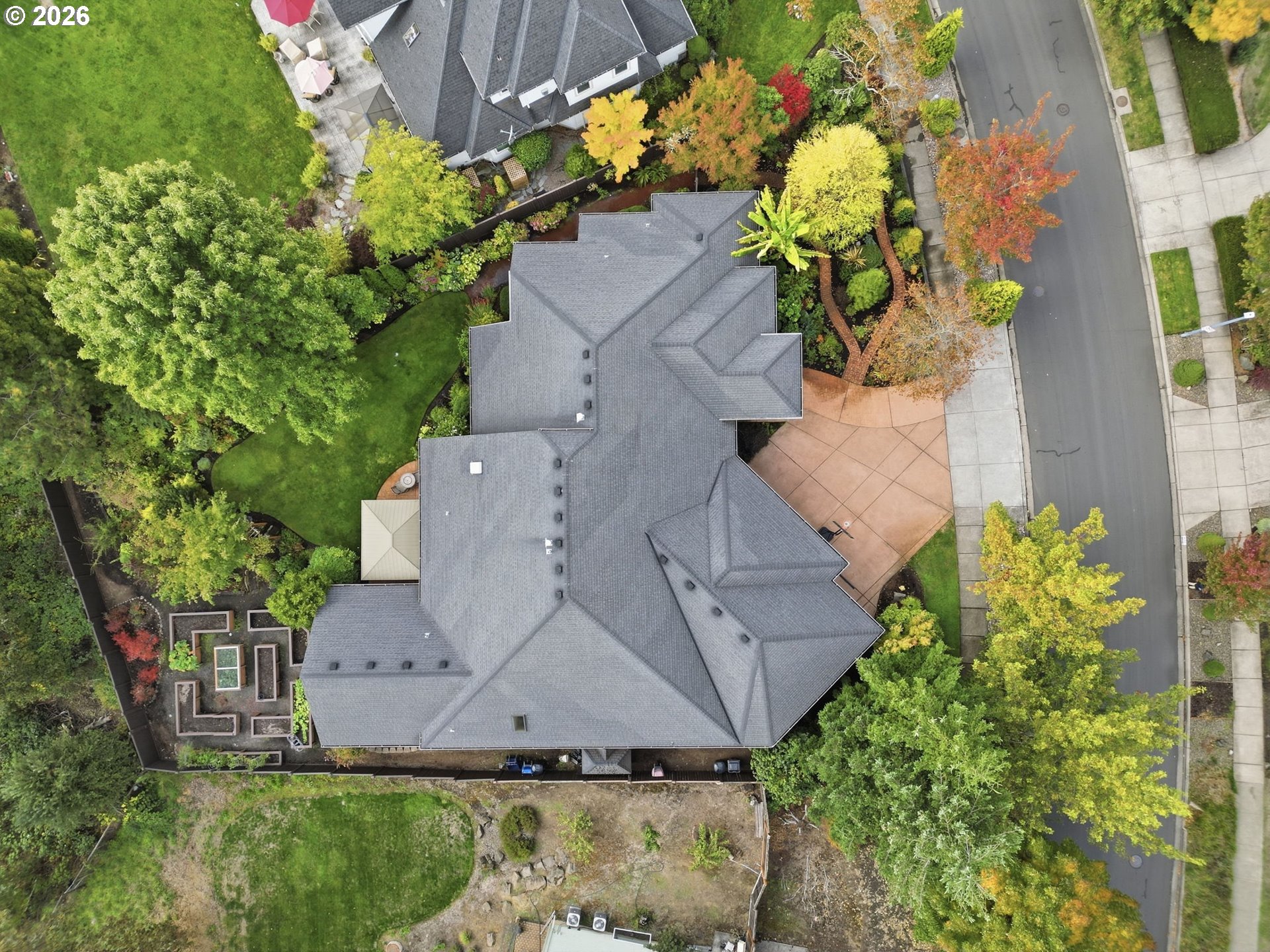 main property photo 45