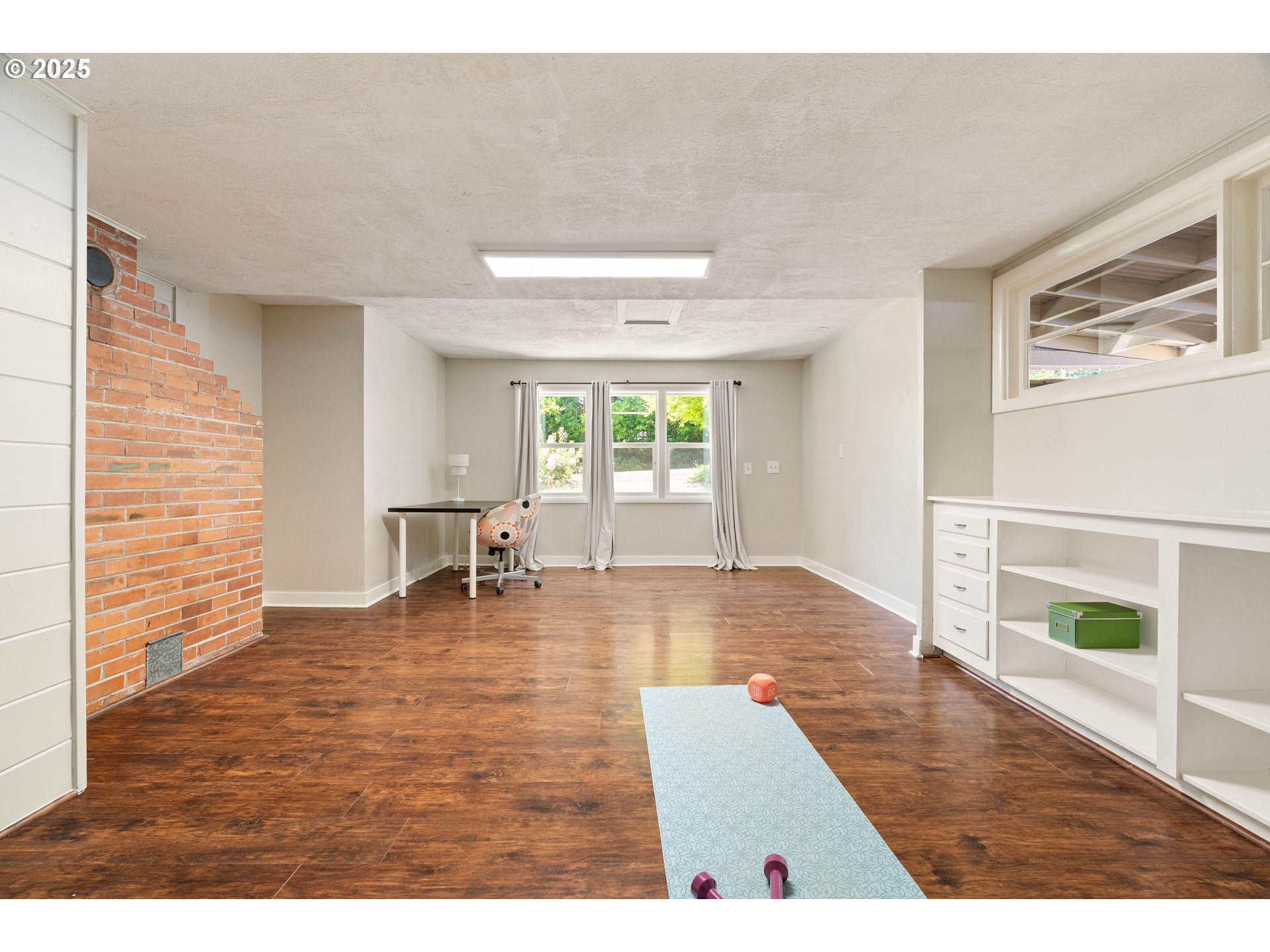 property viewer photo 27