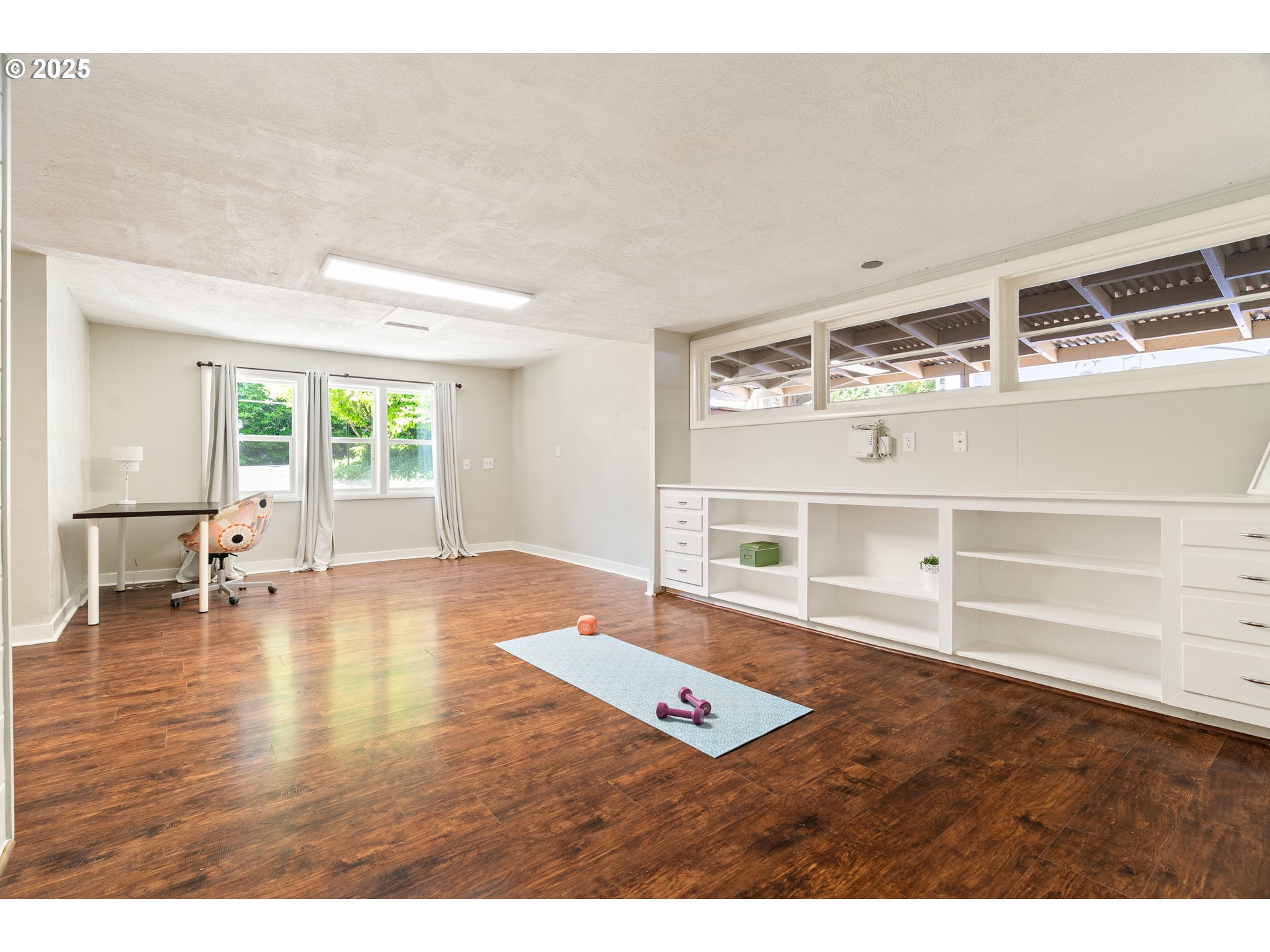 property viewer photo 29