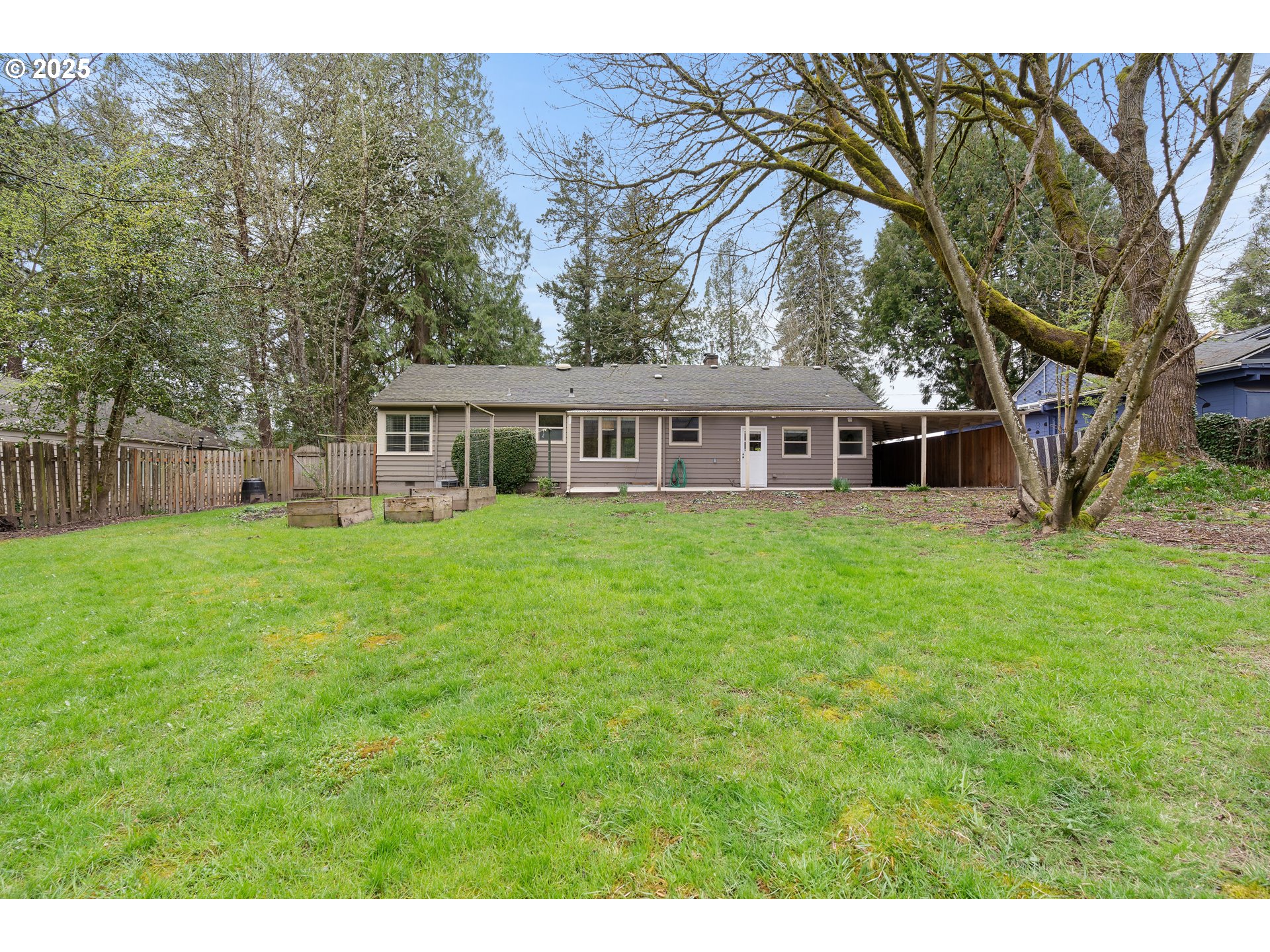 property viewer photo 37