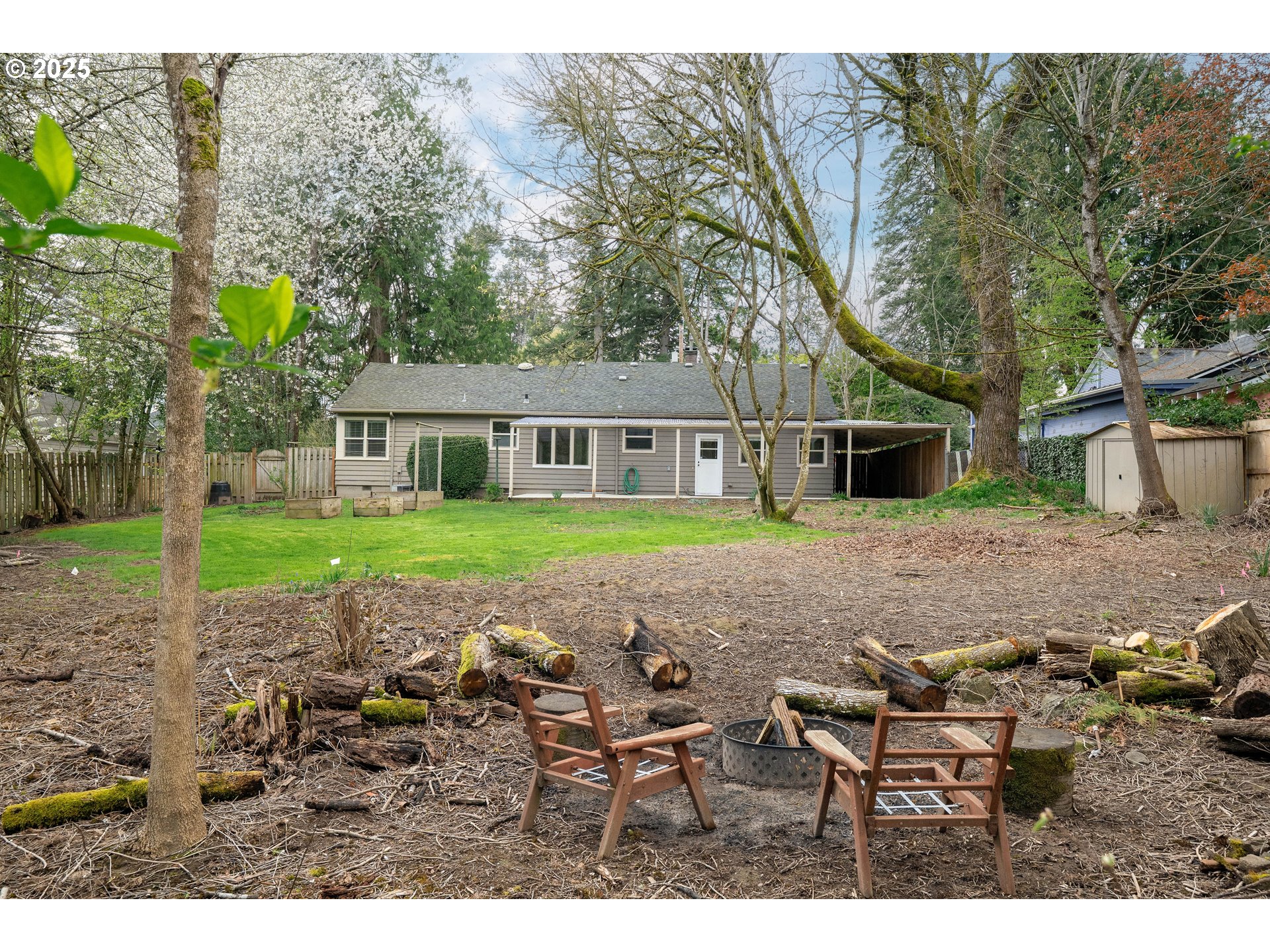 property viewer photo 41