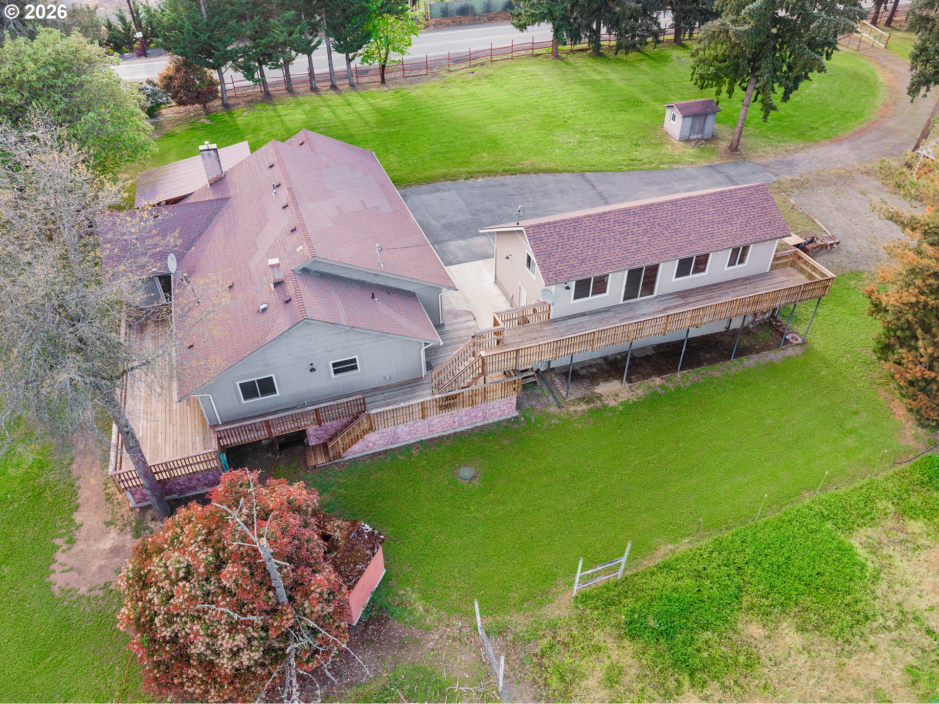 main property photo 23