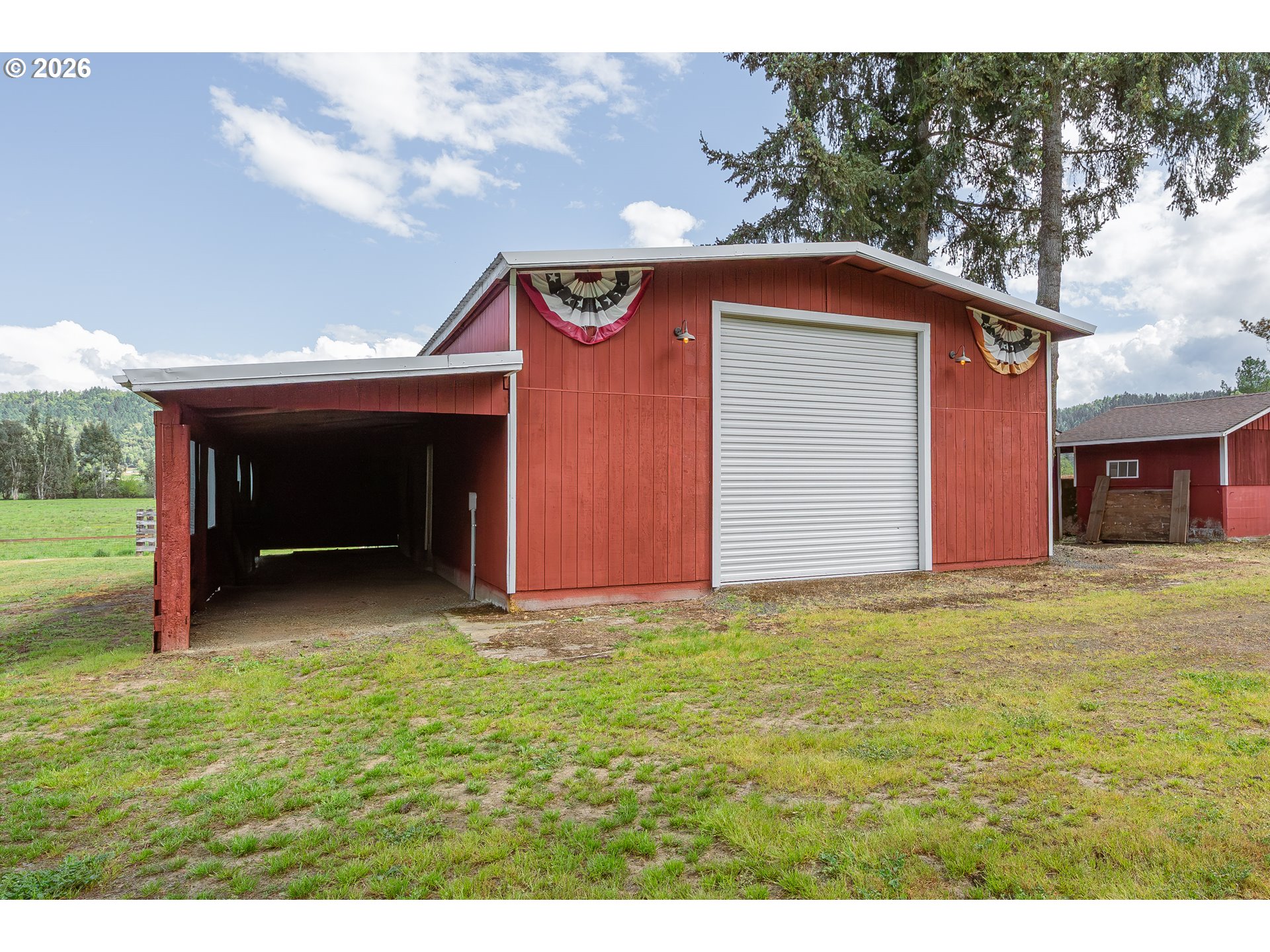 main property photo 34