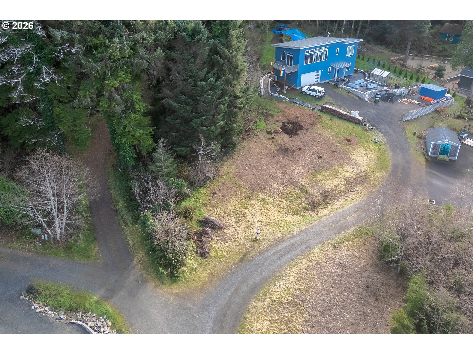 main property photo 9