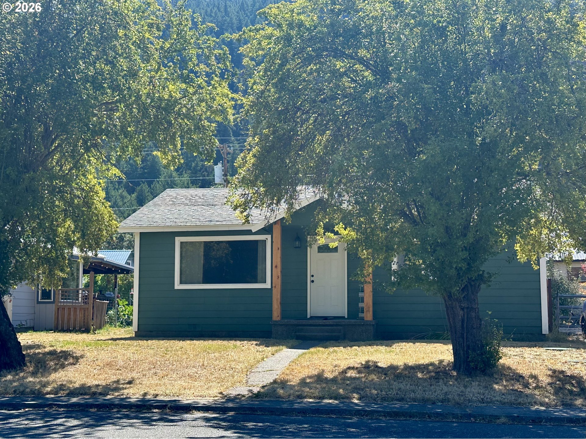 main property photo 26