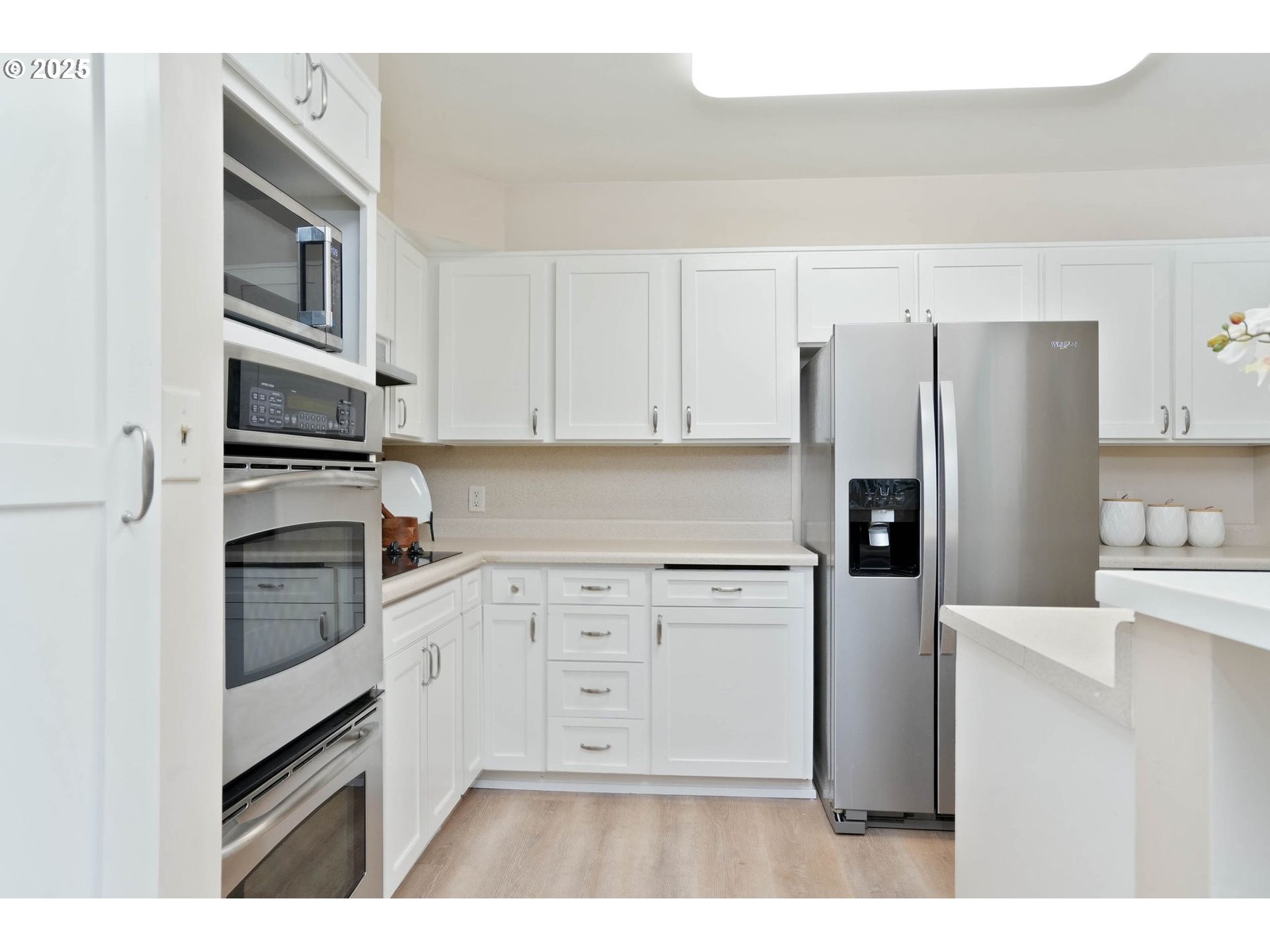 property viewer photo 15