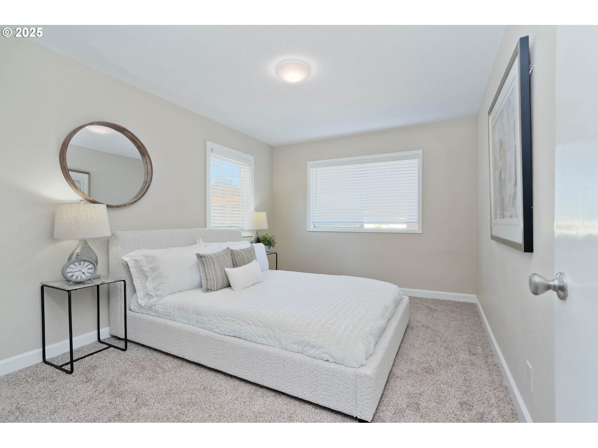 property viewer photo 20