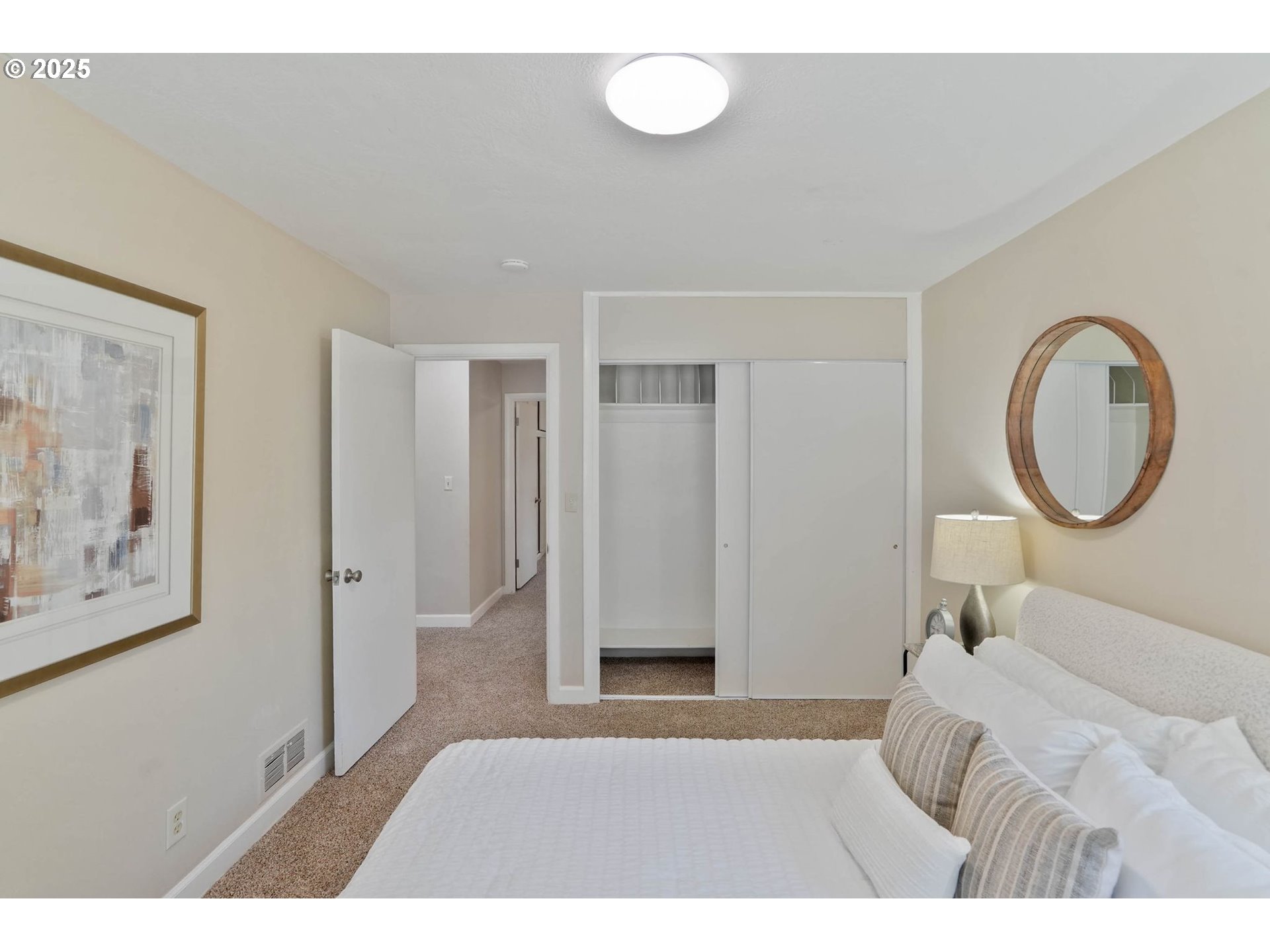 property viewer photo 21