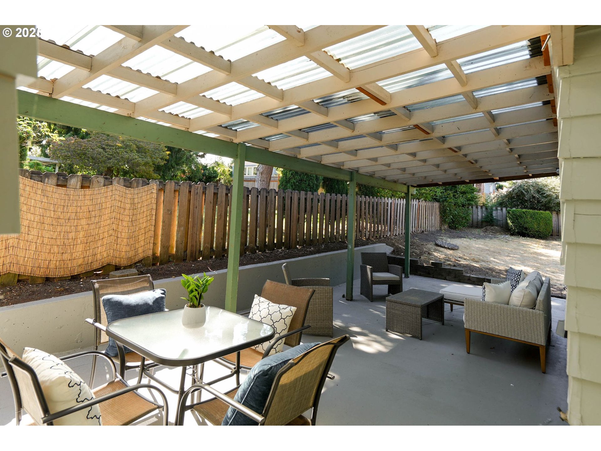 property viewer photo 32