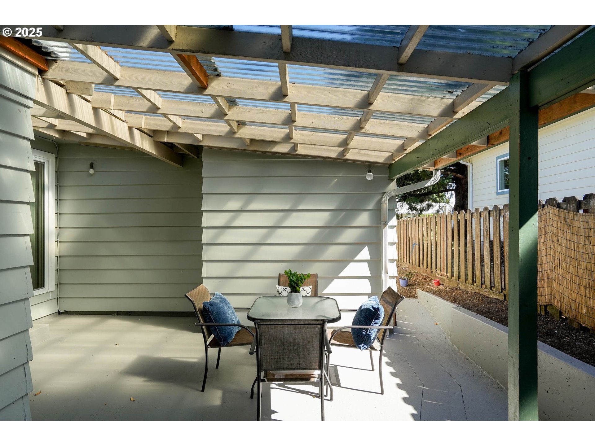 property viewer photo 33