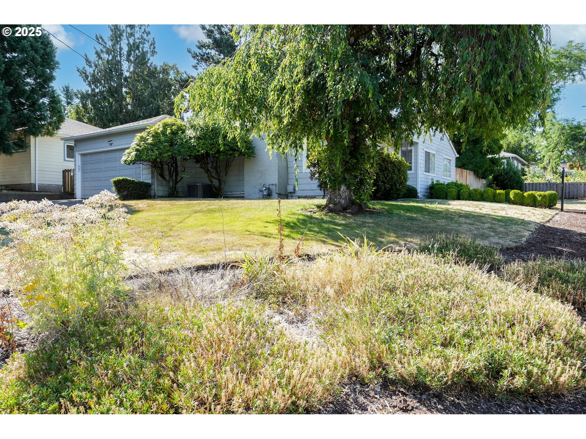 property viewer photo 44