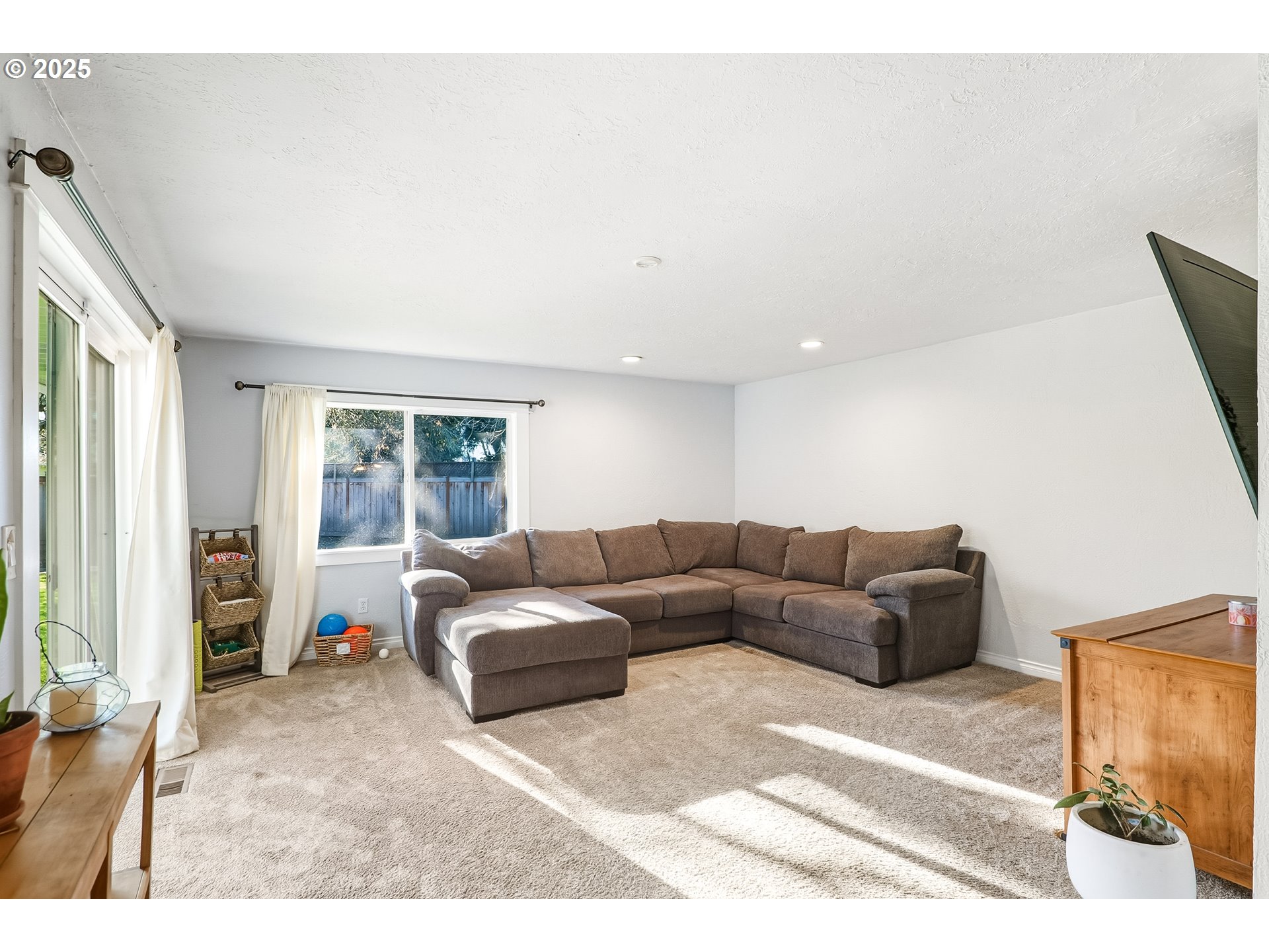 property viewer photo 10