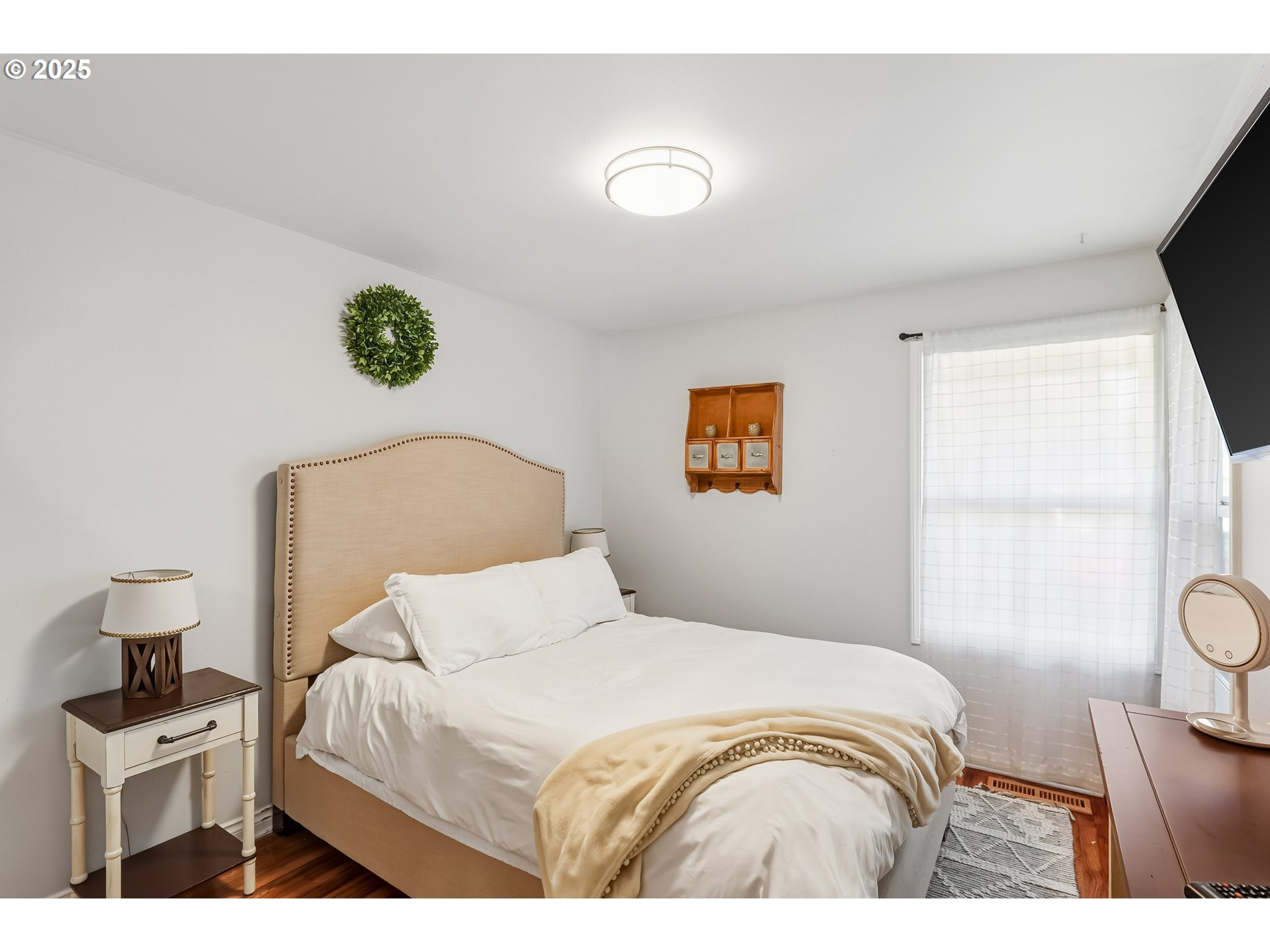 property viewer photo 17