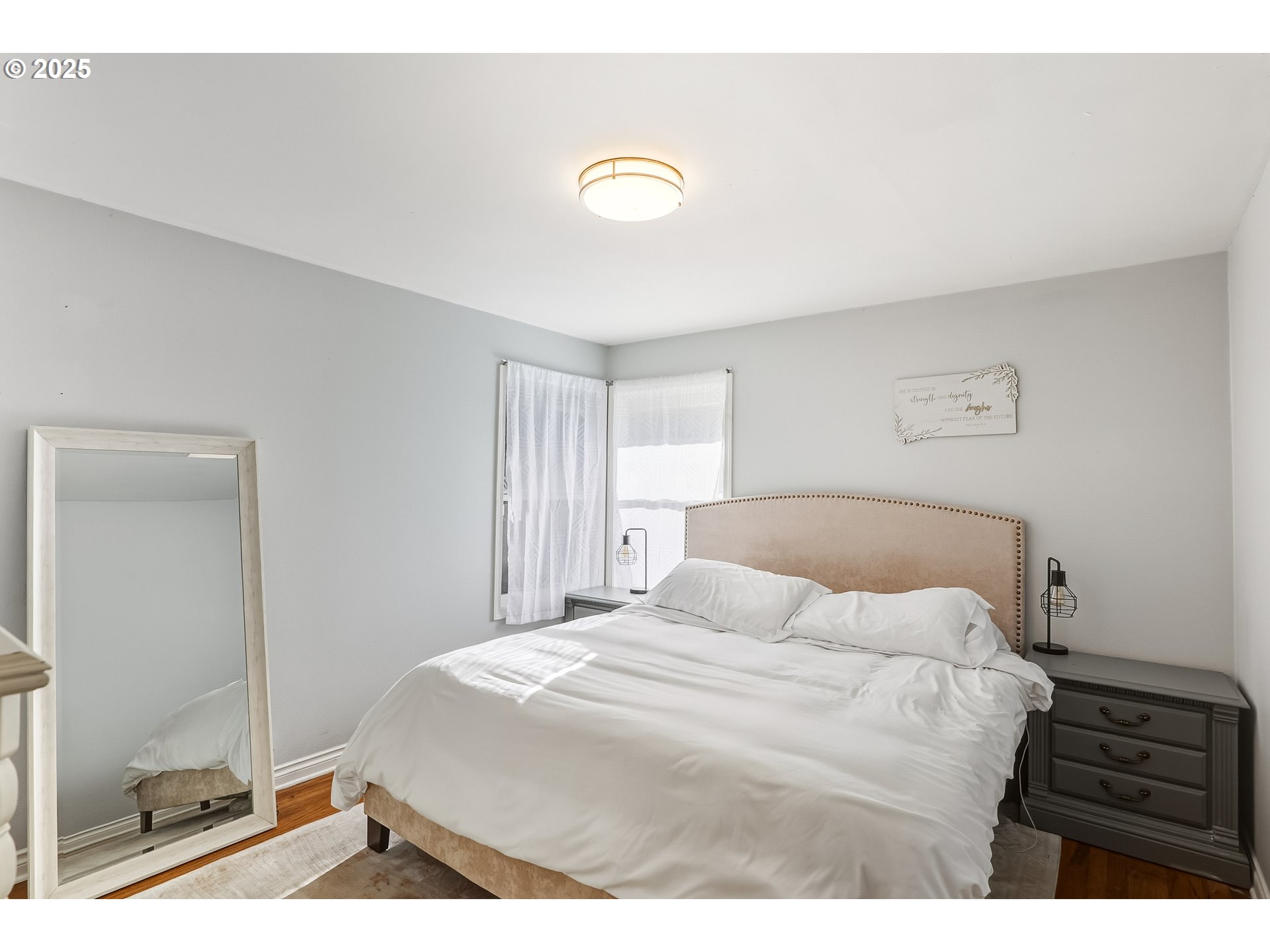 property viewer photo 20