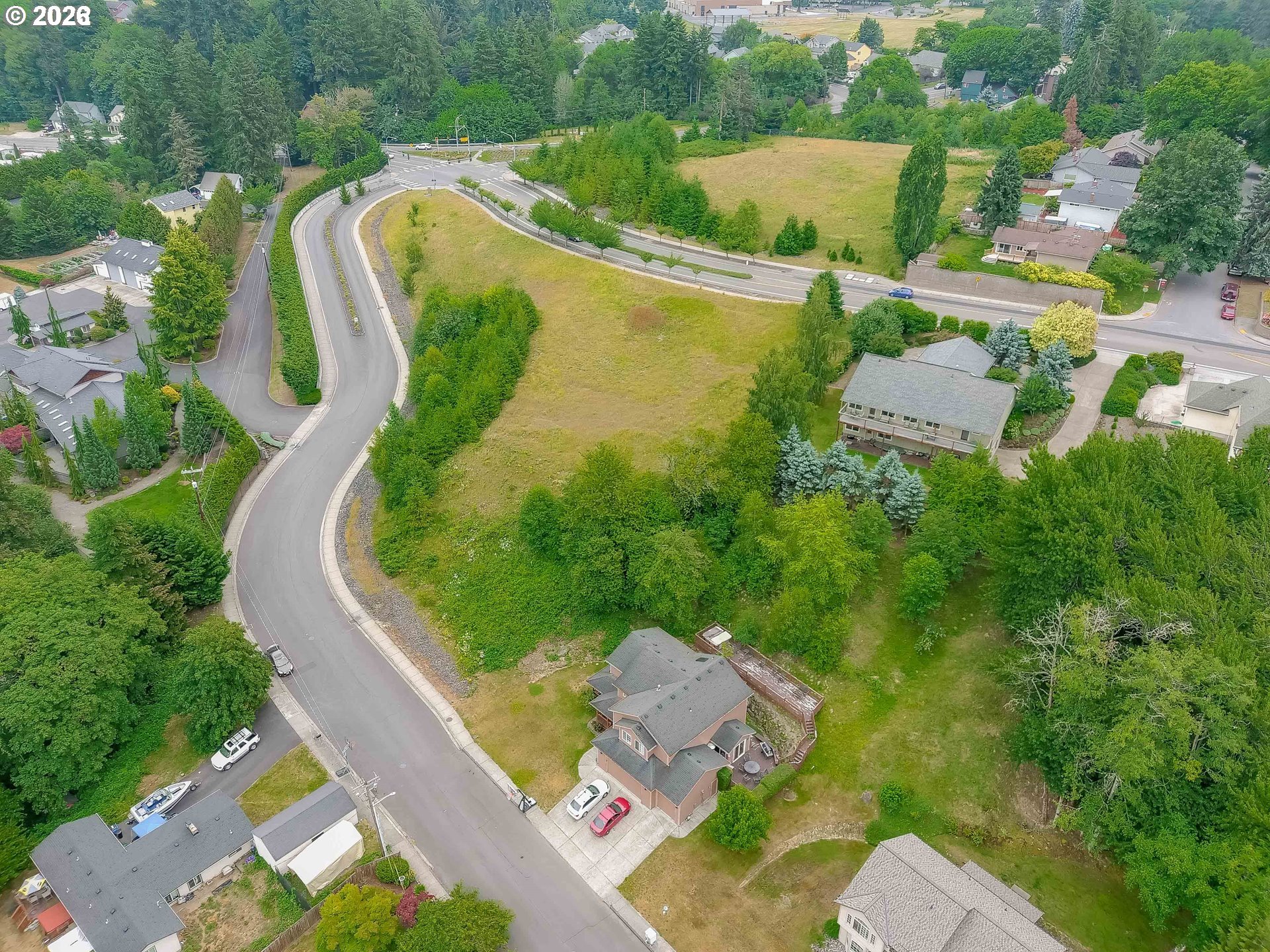 main property photo 20