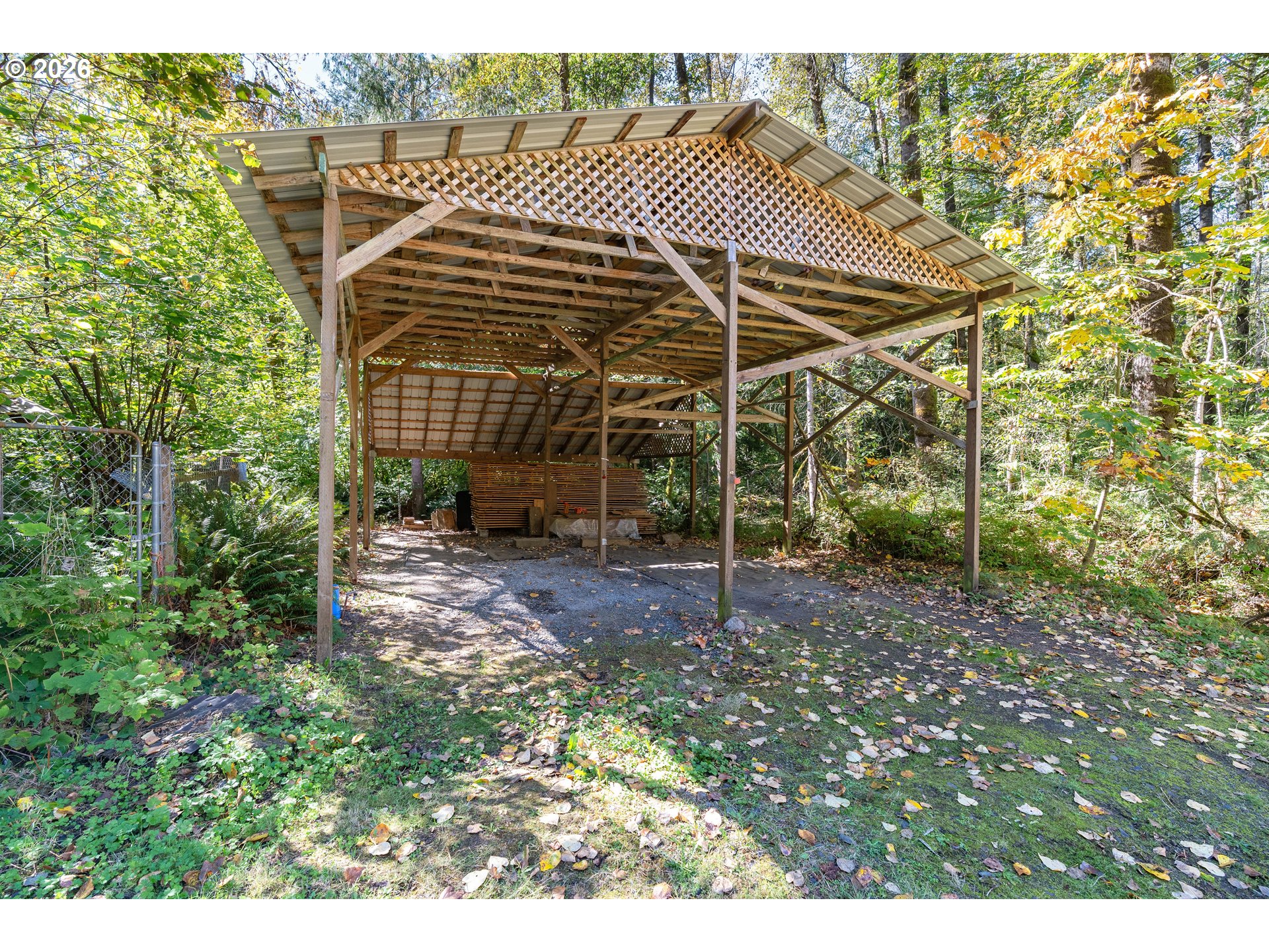 main property photo 30