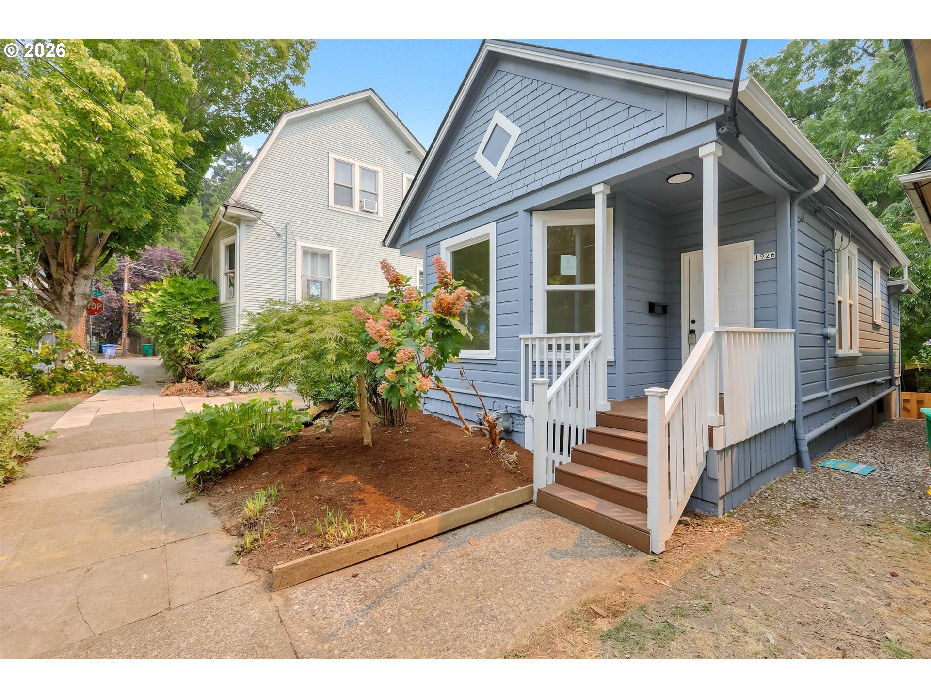main property photo 30
