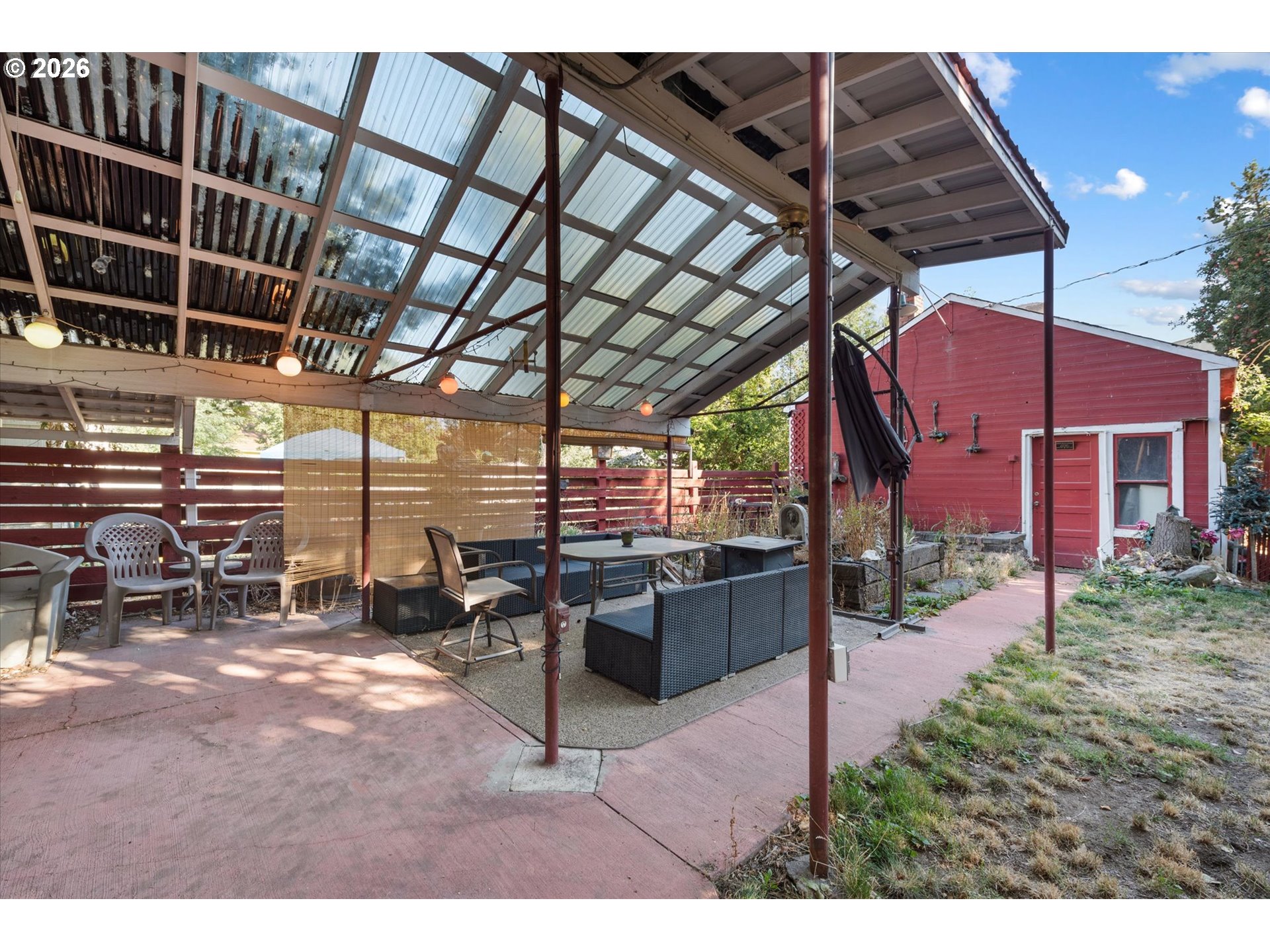 main property photo 5
